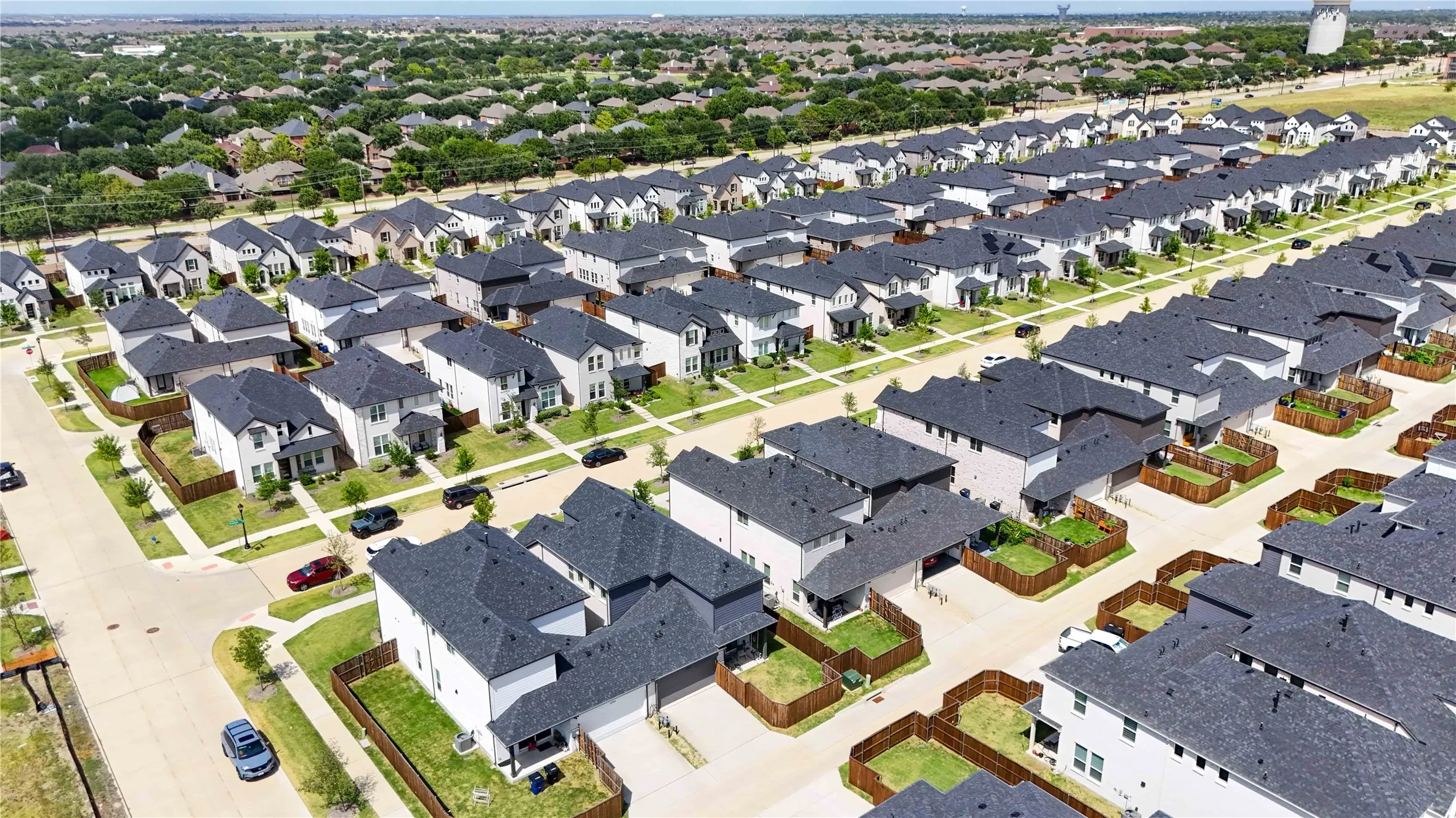 Single Family Residence For Sale in Collin County , 11517 Brompton Drive, Frisco, Texas 75035, 4 Bedroom, 4 Bathroom, 2 Garage spaces, 2,496 Sqft, built in 2023, mls#21364168, Real Estate Agent in Frisco, Homes For Sale in Collin county, Homes For Sale in Frisco, Realtor in Frisco Texas, Real Estate Brokerage Independent Realty Texas, Luminita Cordes Realtor