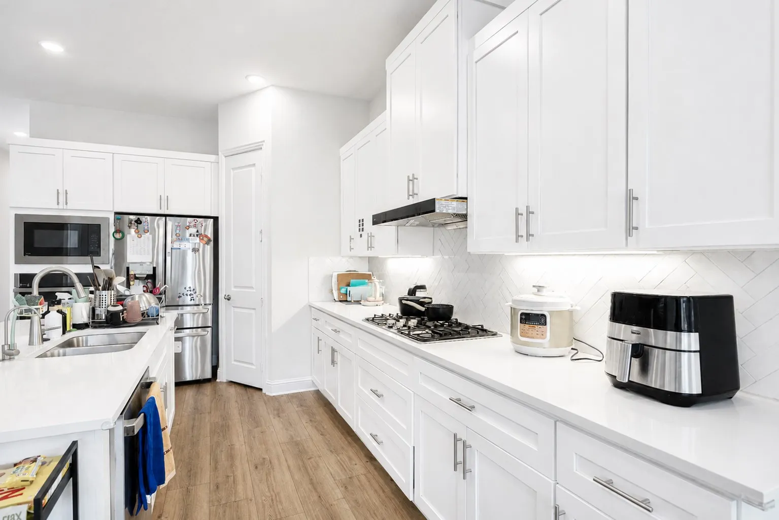 Single Family Residence For Sale in Collin County , 11517 Brompton Drive, Frisco, Texas 75035, 4 Bedroom, 4 Bathroom, 2 Garage spaces, 2,496 Sqft, built in 2023, mls#21364168, Real Estate Agent in Frisco, Homes For Sale in Collin county, Homes For Sale in Frisco, Realtor in Frisco Texas, Real Estate Brokerage Independent Realty Texas, Luminita Cordes Realtor