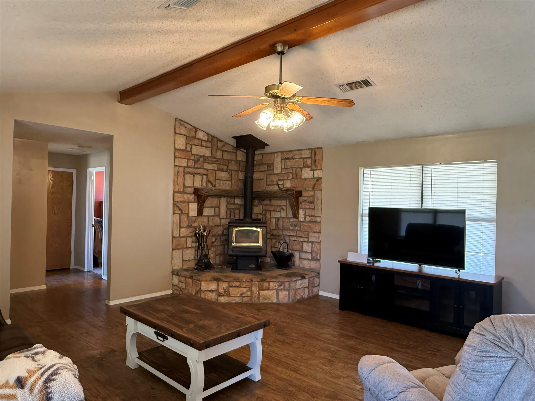 Farm For Sale in Comanche County , 601 Highway 588, Comanche, Texas 76442, 3 Bedroom, 2 Bathroom, Garage spaces, 1,616 Sqft, built in 2004, mls#21368797, Real Estate Agent in Comanche, Homes For Sale in Comanche county, Homes For Sale in Comanche, Realtor in Comanche Texas, Real Estate Brokerage Independent Realty Texas, Luminita Cordes Realtor