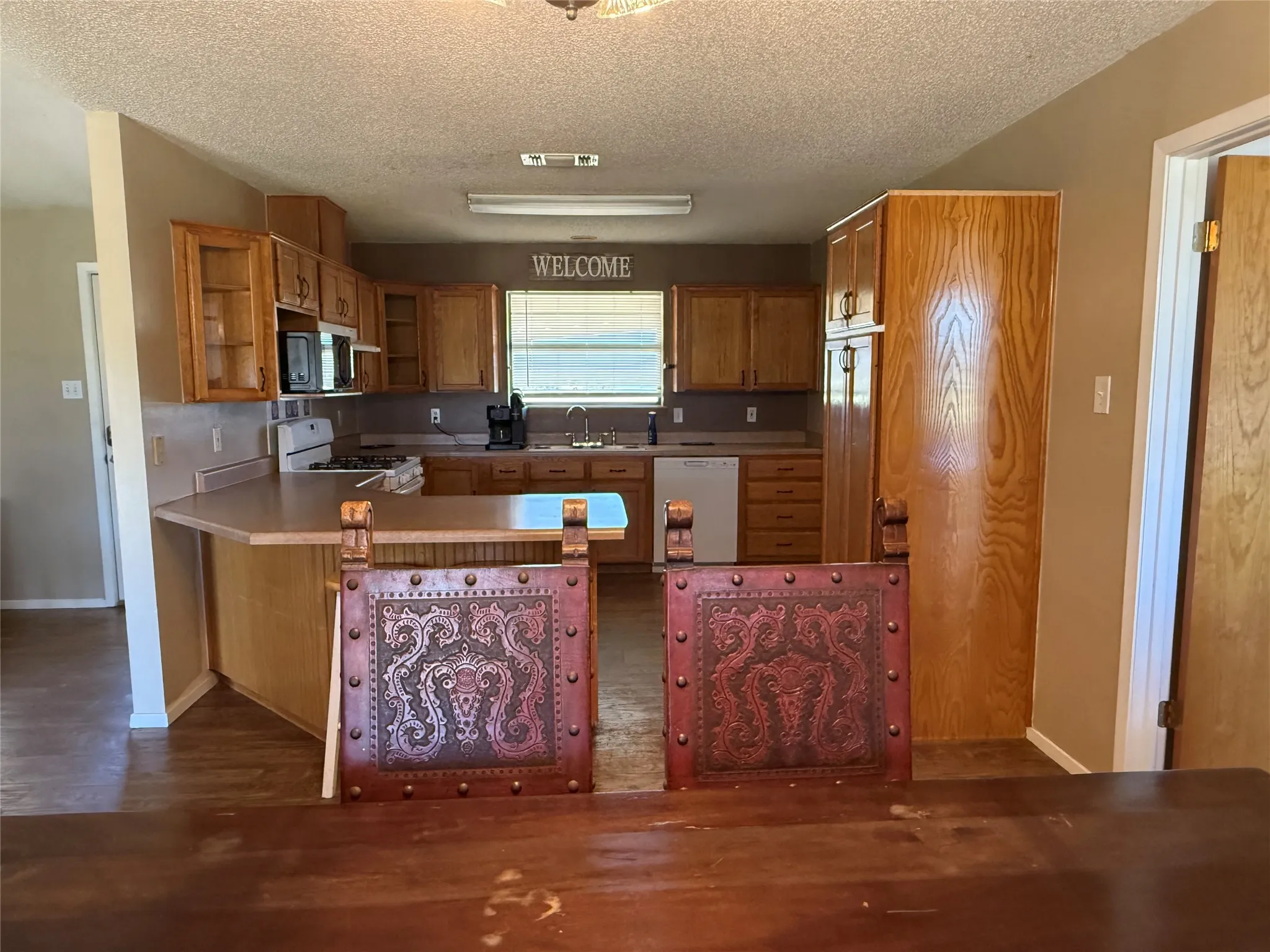 Farm For Sale in Comanche County , 601 Highway 588, Comanche, Texas 76442, 3 Bedroom, 2 Bathroom, Garage spaces, 1,616 Sqft, built in 2004, mls#21368797, Real Estate Agent in Comanche, Homes For Sale in Comanche county, Homes For Sale in Comanche, Realtor in Comanche Texas, Real Estate Brokerage Independent Realty Texas, Luminita Cordes Realtor