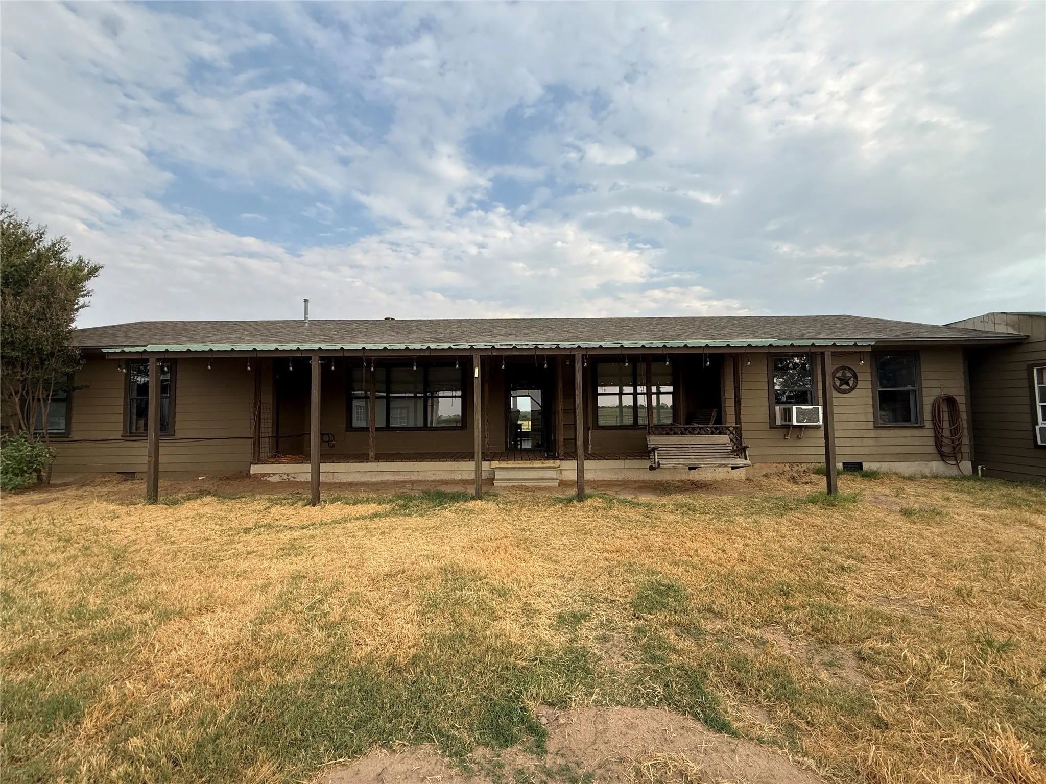 Farm For Sale in Comanche County , 601 Highway 588, Comanche, Texas 76442, 3 Bedroom, 2 Bathroom, Garage spaces, 1,616 Sqft, built in 2004, mls#21368797, Real Estate Agent in Comanche, Homes For Sale in Comanche county, Homes For Sale in Comanche, Realtor in Comanche Texas, Real Estate Brokerage Independent Realty Texas, Luminita Cordes Realtor