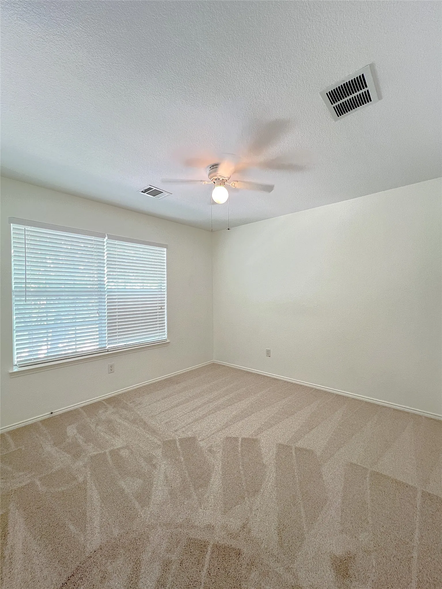 Single Family Residence For Rent in Denton County , 15465 Adlong Drive, Fort Worth, Texas 76262, 4 Bedroom, 4 Bathroom, 2 Garage spaces, 2,996 Sqft, built in 2007, mls#21369904, Real Estate Agent in Fort Worth, Homes For Rent in Denton county, Homes For Rent in Fort Worth, Realtor in Fort Worth Texas, Real Estate Brokerage Independent Realty Texas, Luminita Cordes Realtor