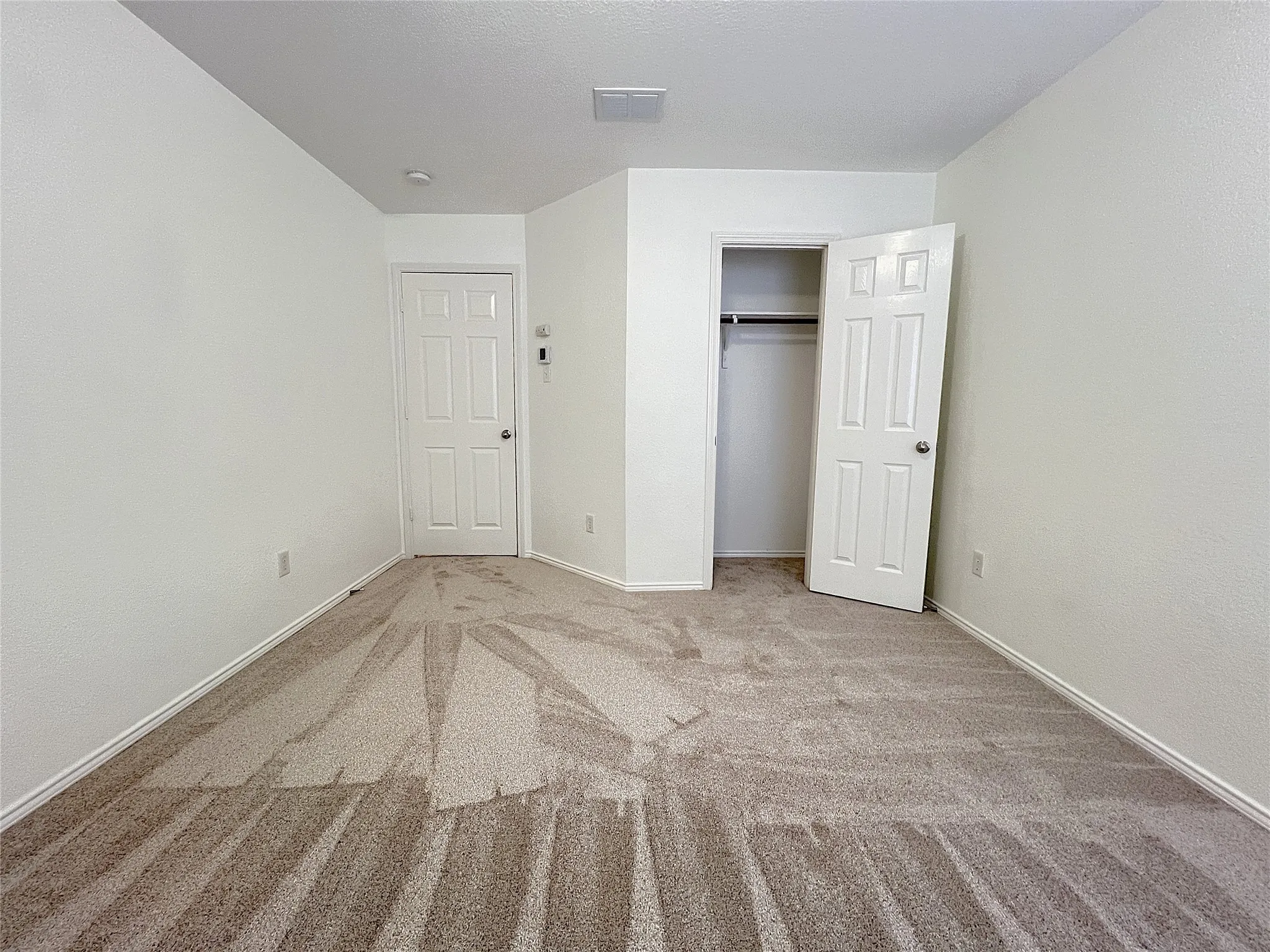 Single Family Residence For Rent in Denton County , 15465 Adlong Drive, Fort Worth, Texas 76262, 4 Bedroom, 4 Bathroom, 2 Garage spaces, 2,996 Sqft, built in 2007, mls#21369904, Real Estate Agent in Fort Worth, Homes For Rent in Denton county, Homes For Rent in Fort Worth, Realtor in Fort Worth Texas, Real Estate Brokerage Independent Realty Texas, Luminita Cordes Realtor