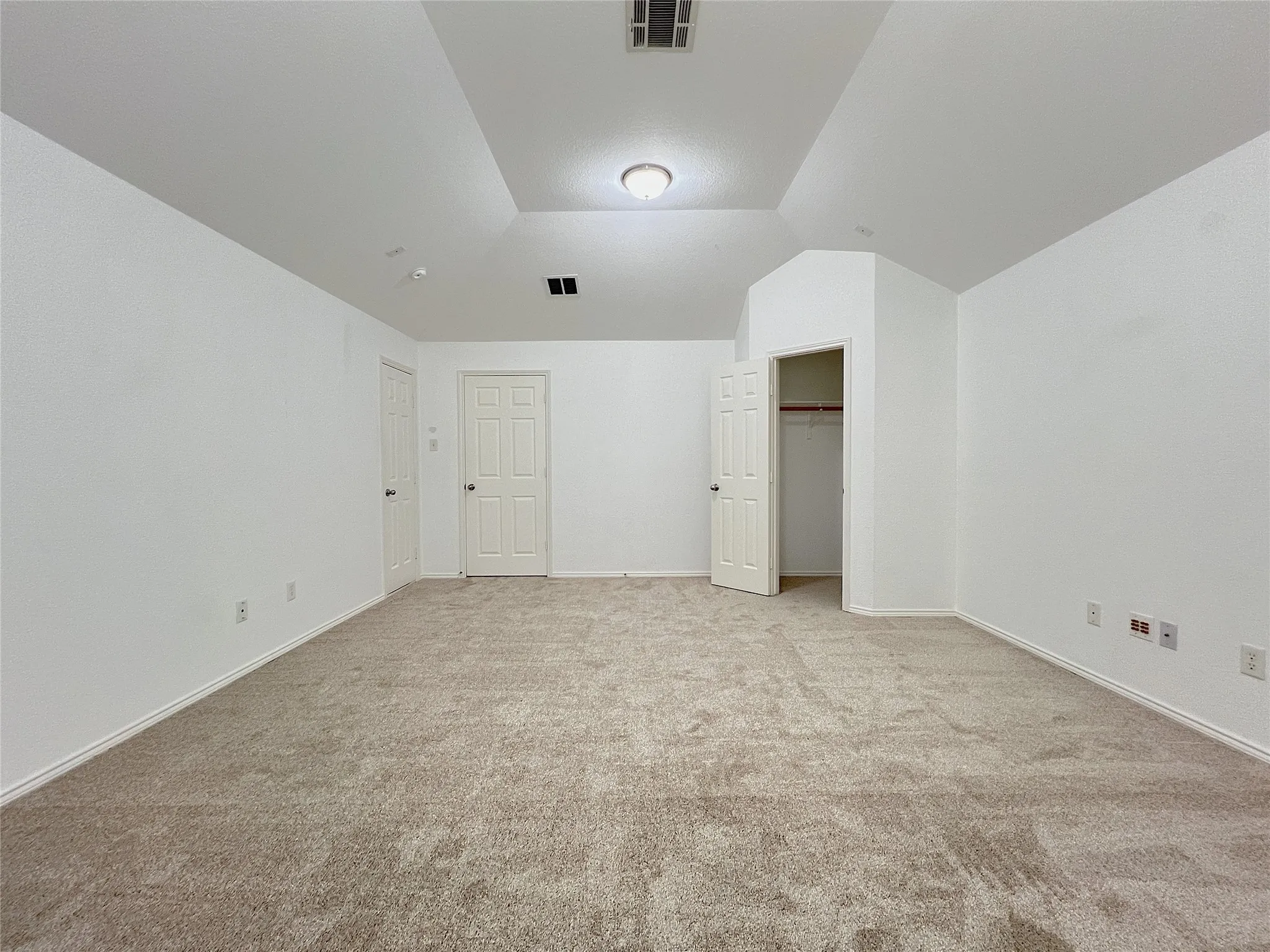 Single Family Residence For Rent in Denton County , 15465 Adlong Drive, Fort Worth, Texas 76262, 4 Bedroom, 4 Bathroom, 2 Garage spaces, 2,996 Sqft, built in 2007, mls#21369904, Real Estate Agent in Fort Worth, Homes For Rent in Denton county, Homes For Rent in Fort Worth, Realtor in Fort Worth Texas, Real Estate Brokerage Independent Realty Texas, Luminita Cordes Realtor