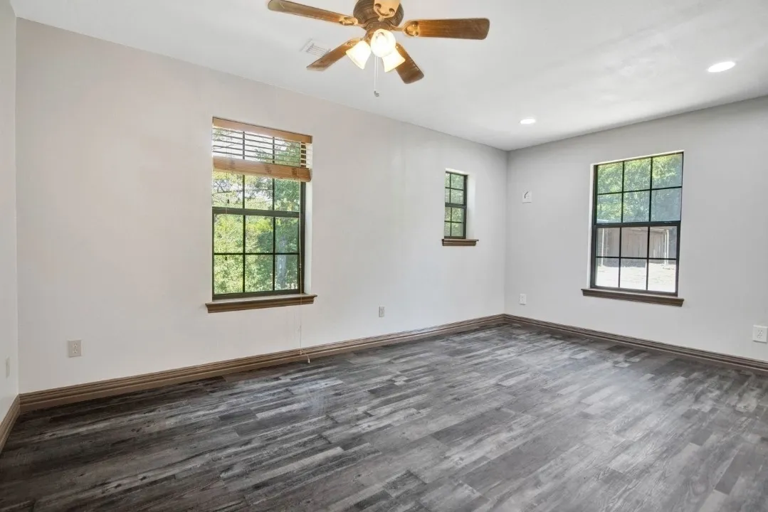 Single Family Residence For Rent in Grayson County , 306 Homesite Road, Pottsboro, Texas 75076, 3 Bedroom, 2 Bathroom, 1 Garage spaces, 1,364 Sqft, built in 2008, mls#21369204, Real Estate Agent in Pottsboro, Homes For Rent in Grayson county, Homes For Rent in Pottsboro, Realtor in Pottsboro Texas, Real Estate Brokerage Independent Realty Texas, Luminita Cordes Realtor