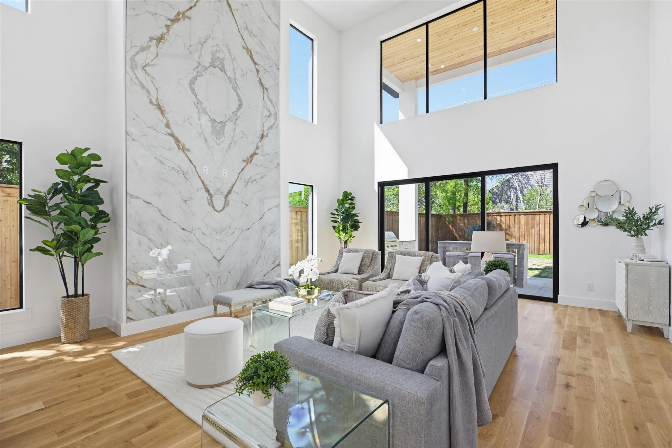 Single Family Residence For Sale in Dallas County , 3847 Durango Drive, Dallas, Texas 75220, 5 Bedroom, 6 Bathroom, 2 Garage spaces, 4,386 Sqft, built in 2025, mls#21366575, Real Estate Agent in Dallas, Homes For Sale in Dallas county, Homes For Sale in Dallas, Realtor in Dallas Texas, Real Estate Brokerage Independent Realty Texas, Luminita Cordes Realtor