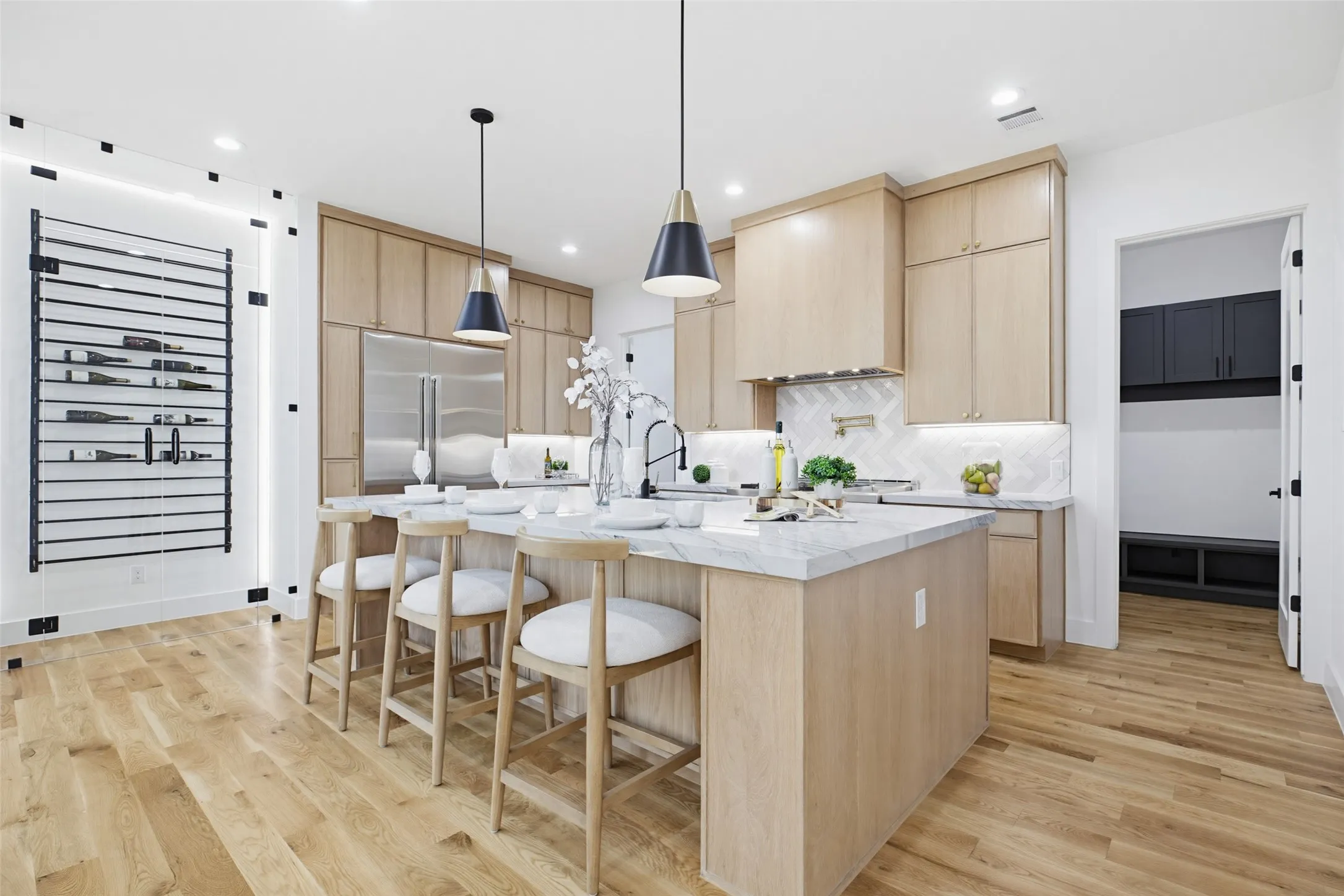Single Family Residence For Sale in Dallas County , 3847 Durango Drive, Dallas, Texas 75220, 5 Bedroom, 6 Bathroom, 2 Garage spaces, 4,386 Sqft, built in 2025, mls#21366575, Real Estate Agent in Dallas, Homes For Sale in Dallas county, Homes For Sale in Dallas, Realtor in Dallas Texas, Real Estate Brokerage Independent Realty Texas, Luminita Cordes Realtor