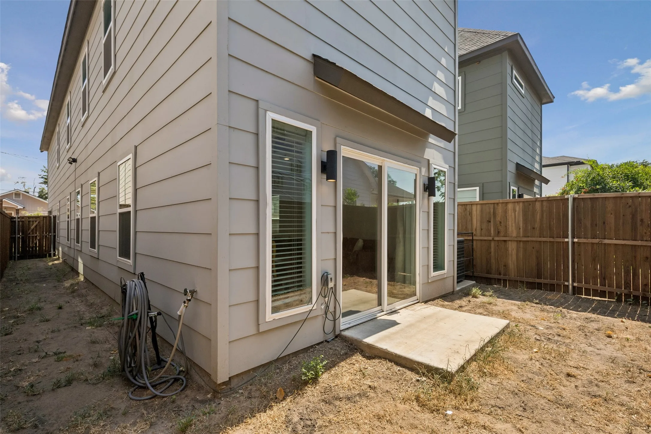 Single Family Residence For Sale in Dallas County , 2225 Bethurum Avenue, Dallas, Texas 75215, 4 Bedroom, 3 Bathroom, 1 Garage spaces, 1,776 Sqft, built in 2024, mls#21368121, Real Estate Agent in Dallas, Homes For Sale in Dallas county, Homes For Sale in Dallas, Realtor in Dallas Texas, Real Estate Brokerage Independent Realty Texas, Luminita Cordes Realtor