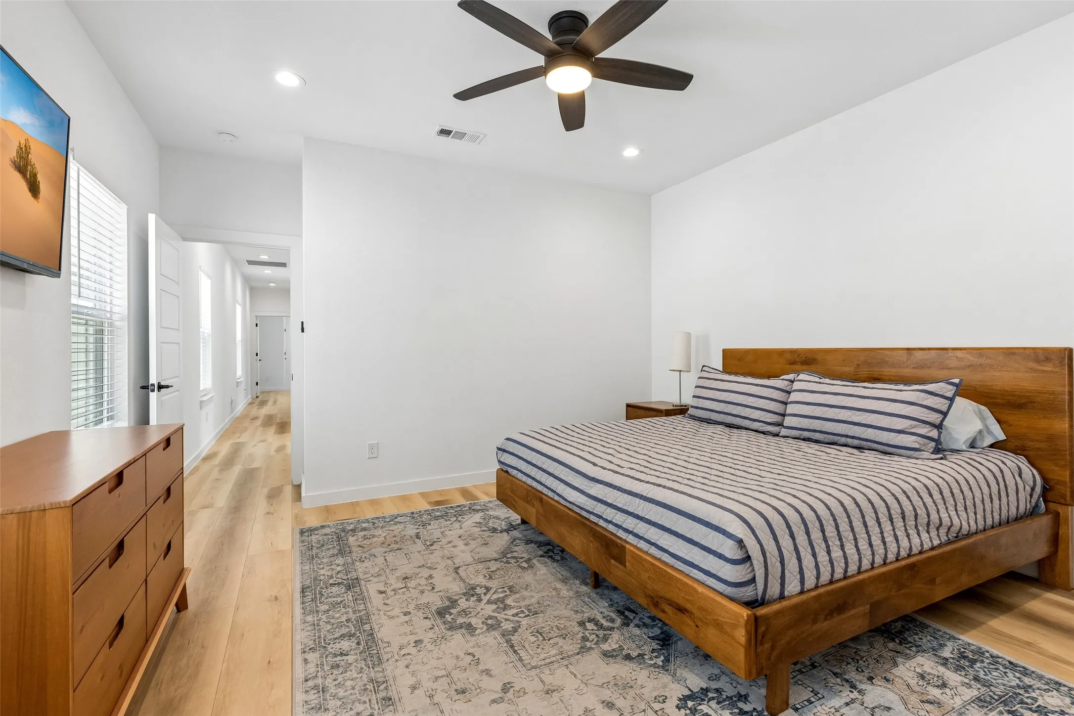 Single Family Residence For Sale in Dallas County , 2225 Bethurum Avenue, Dallas, Texas 75215, 4 Bedroom, 3 Bathroom, 1 Garage spaces, 1,776 Sqft, built in 2024, mls#21368121, Real Estate Agent in Dallas, Homes For Sale in Dallas county, Homes For Sale in Dallas, Realtor in Dallas Texas, Real Estate Brokerage Independent Realty Texas, Luminita Cordes Realtor