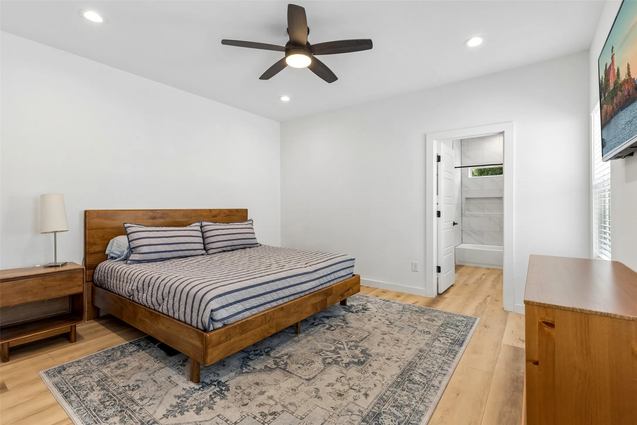 Single Family Residence For Sale in Dallas County , 2225 Bethurum Avenue, Dallas, Texas 75215, 4 Bedroom, 3 Bathroom, 1 Garage spaces, 1,776 Sqft, built in 2024, mls#21368121, Real Estate Agent in Dallas, Homes For Sale in Dallas county, Homes For Sale in Dallas, Realtor in Dallas Texas, Real Estate Brokerage Independent Realty Texas, Luminita Cordes Realtor
