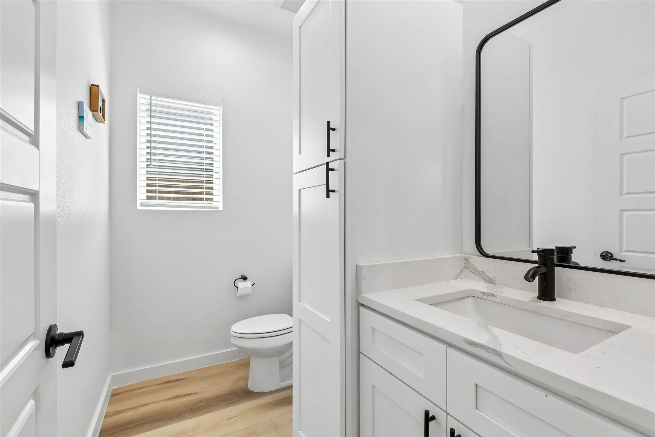 Single Family Residence For Sale in Dallas County , 2225 Bethurum Avenue, Dallas, Texas 75215, 4 Bedroom, 3 Bathroom, 1 Garage spaces, 1,776 Sqft, built in 2024, mls#21368121, Real Estate Agent in Dallas, Homes For Sale in Dallas county, Homes For Sale in Dallas, Realtor in Dallas Texas, Real Estate Brokerage Independent Realty Texas, Luminita Cordes Realtor