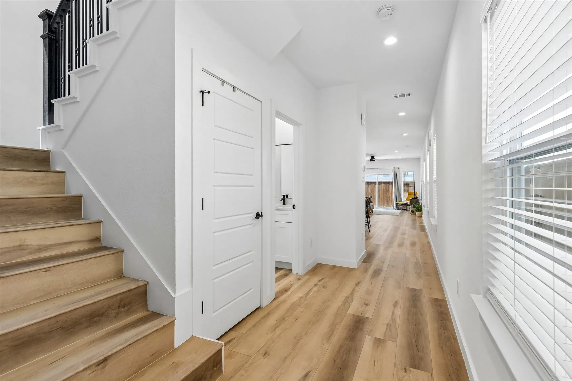 Single Family Residence For Sale in Dallas County , 2225 Bethurum Avenue, Dallas, Texas 75215, 4 Bedroom, 3 Bathroom, 1 Garage spaces, 1,776 Sqft, built in 2024, mls#21368121, Real Estate Agent in Dallas, Homes For Sale in Dallas county, Homes For Sale in Dallas, Realtor in Dallas Texas, Real Estate Brokerage Independent Realty Texas, Luminita Cordes Realtor