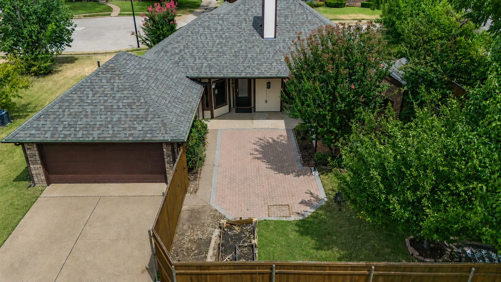 Single Family Residence For Sale in Dallas County , 705 Michelle Place, Coppell, Texas 75019, 3 Bedroom, 2 Bathroom, 2 Garage spaces, 1,807 Sqft, built in 1987, mls#21369477, Real Estate Agent in Coppell, Homes For Sale in Dallas county, Homes For Sale in Coppell, Realtor in Coppell Texas, Real Estate Brokerage Independent Realty Texas, Luminita Cordes Realtor