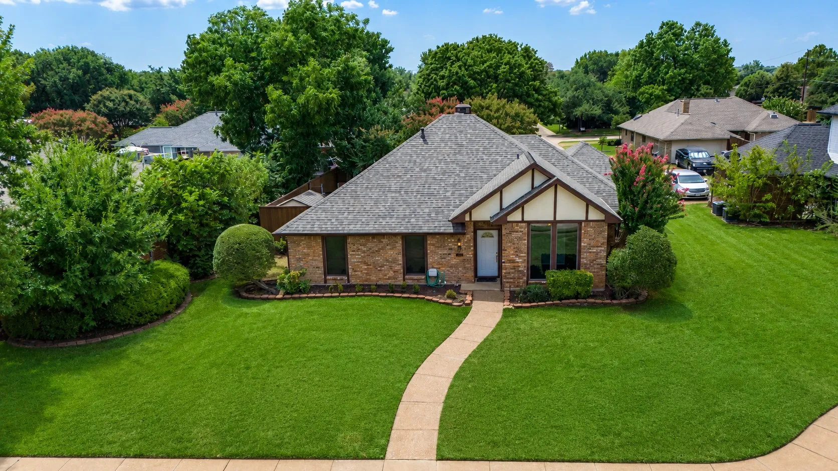 Single Family Residence For Sale in Dallas County , 705 Michelle Place, Coppell, Texas 75019, 3 Bedroom, 2 Bathroom, 2 Garage spaces, 1,807 Sqft, built in 1987, mls#21369477, Real Estate Agent in Coppell, Homes For Sale in Dallas county, Homes For Sale in Coppell, Realtor in Coppell Texas, Real Estate Brokerage Independent Realty Texas, Luminita Cordes Realtor