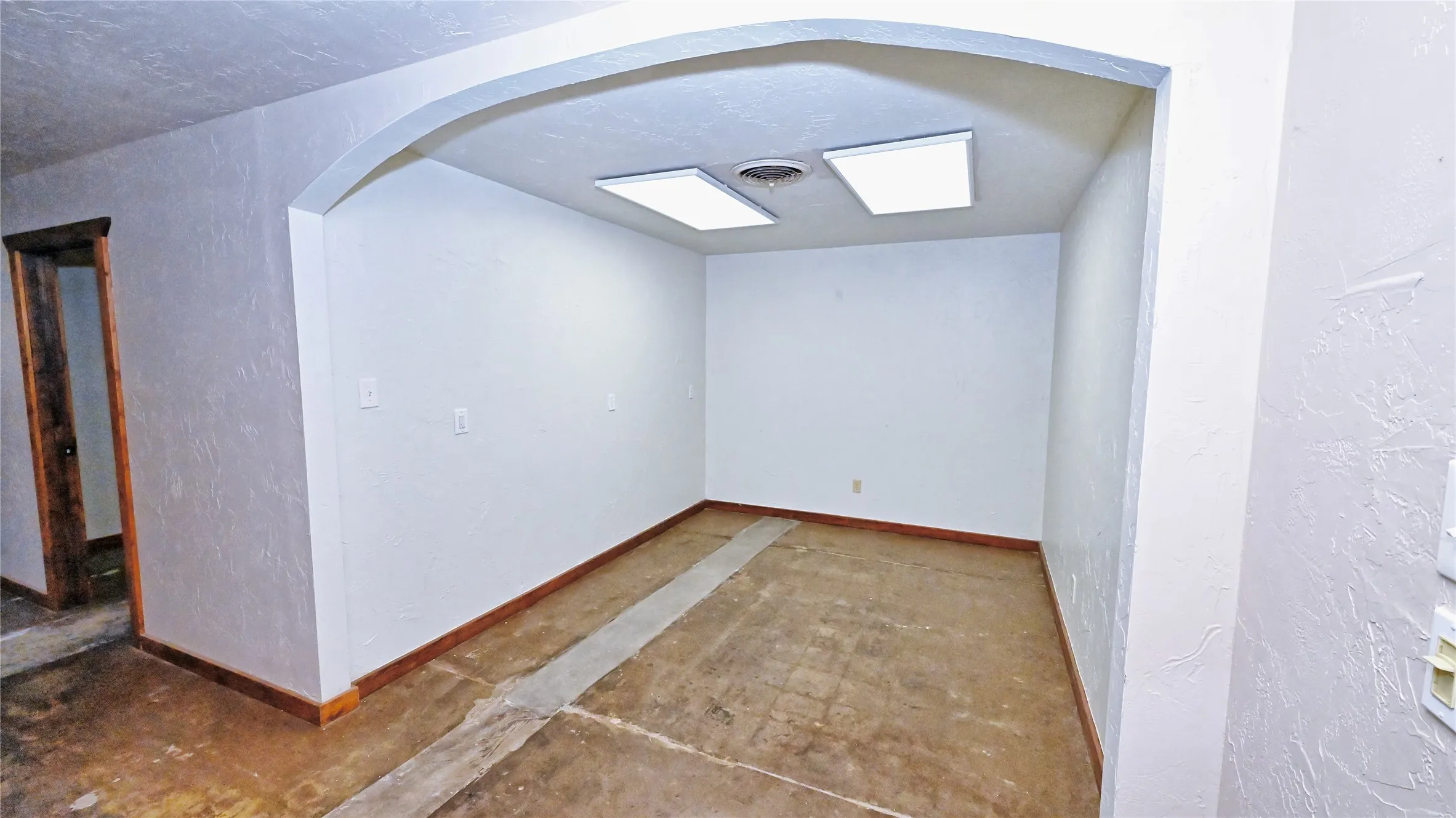Business For Sale in Montague County , 207 Clay Street, Nocona, Texas 76255, 0, 0, Garage spaces, 0 Sqft, built in 1950, mls#21363431, Real Estate Agent in Nocona, Homes For Sale in Montague county, Homes For Sale in Nocona, Realtor in Nocona Texas, Real Estate Brokerage Independent Realty Texas, Luminita Cordes Realtor