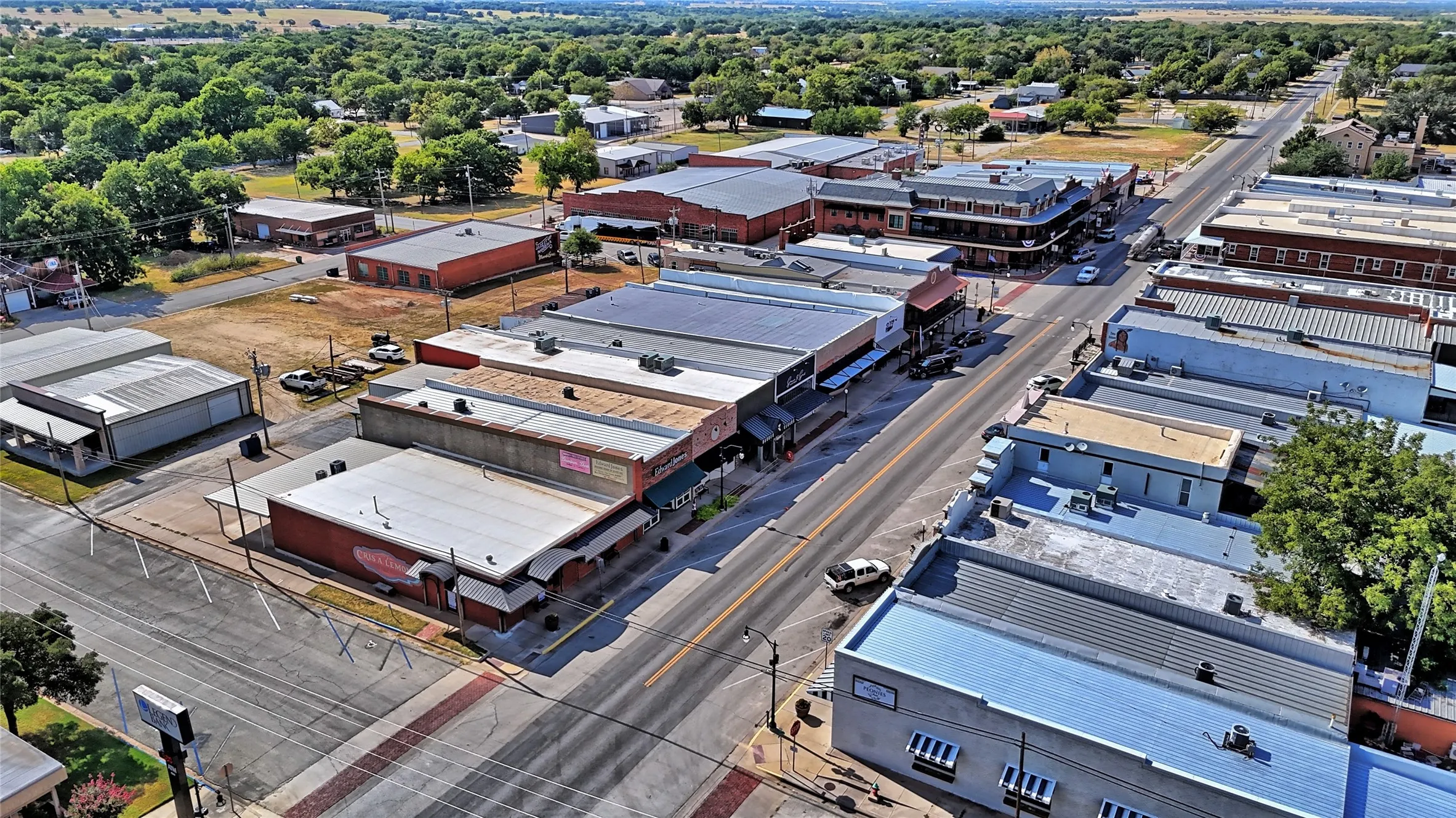 Business For Sale in Montague County , 207 Clay Street, Nocona, Texas 76255, 0, 0, Garage spaces, 0 Sqft, built in 1950, mls#21363431, Real Estate Agent in Nocona, Homes For Sale in Montague county, Homes For Sale in Nocona, Realtor in Nocona Texas, Real Estate Brokerage Independent Realty Texas, Luminita Cordes Realtor