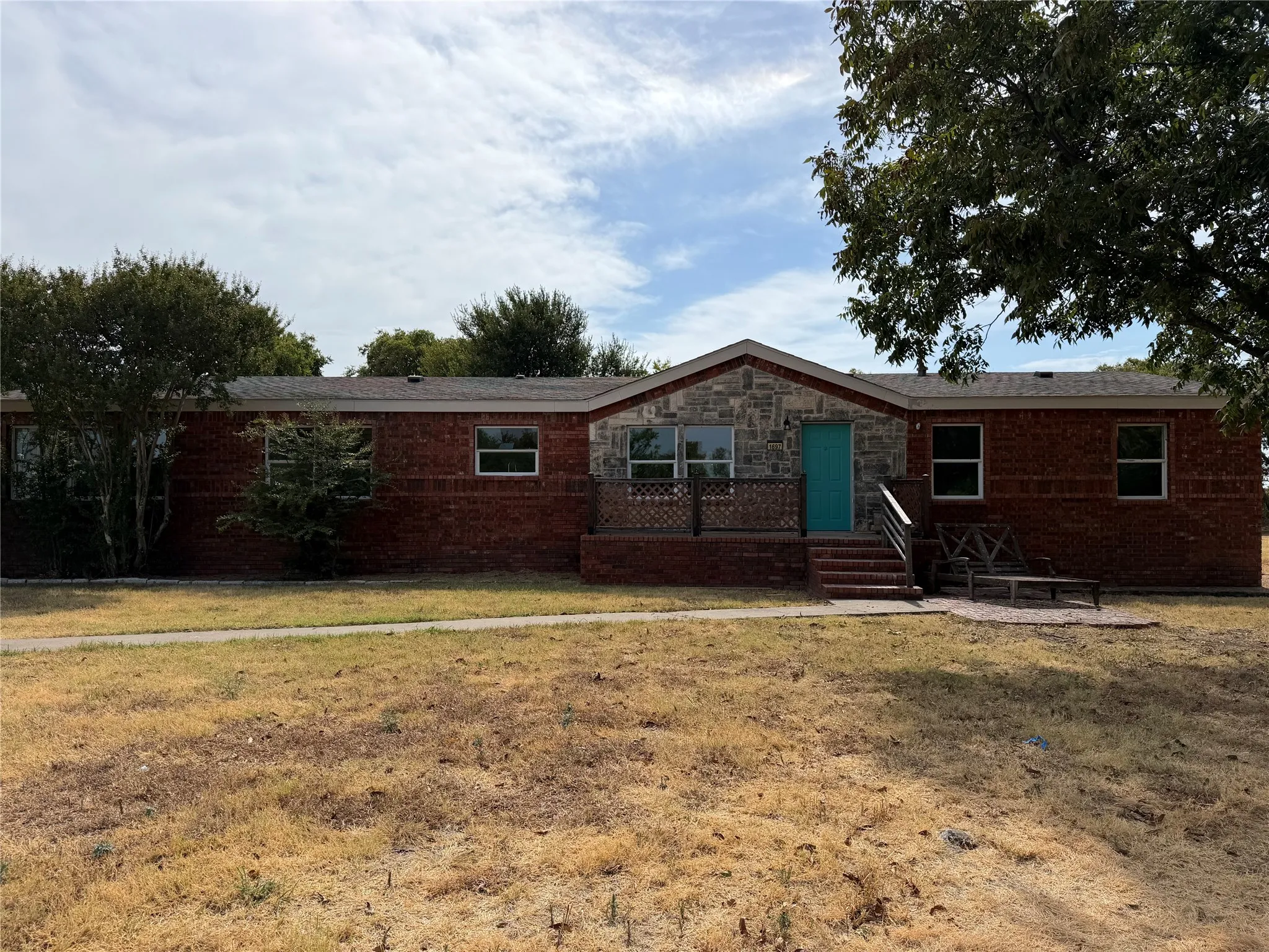 Mobile Home For Rent in Wise County , 1697 illinois, Rhome, Texas 76078, 4 Bedroom, 2 Bathroom, Garage spaces, 2,464 Sqft, built in 1993, mls#21366864, Real Estate Agent in Rhome, Homes For Rent in Wise county, Homes For Rent in Rhome, Realtor in Rhome Texas, Real Estate Brokerage Independent Realty Texas, Luminita Cordes Realtor