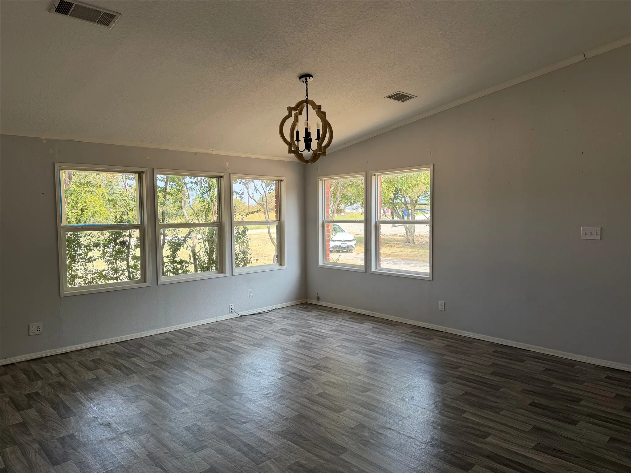 Mobile Home For Rent in Wise County , 1697 illinois, Rhome, Texas 76078, 4 Bedroom, 2 Bathroom, Garage spaces, 2,464 Sqft, built in 1993, mls#21366864, Real Estate Agent in Rhome, Homes For Rent in Wise county, Homes For Rent in Rhome, Realtor in Rhome Texas, Real Estate Brokerage Independent Realty Texas, Luminita Cordes Realtor