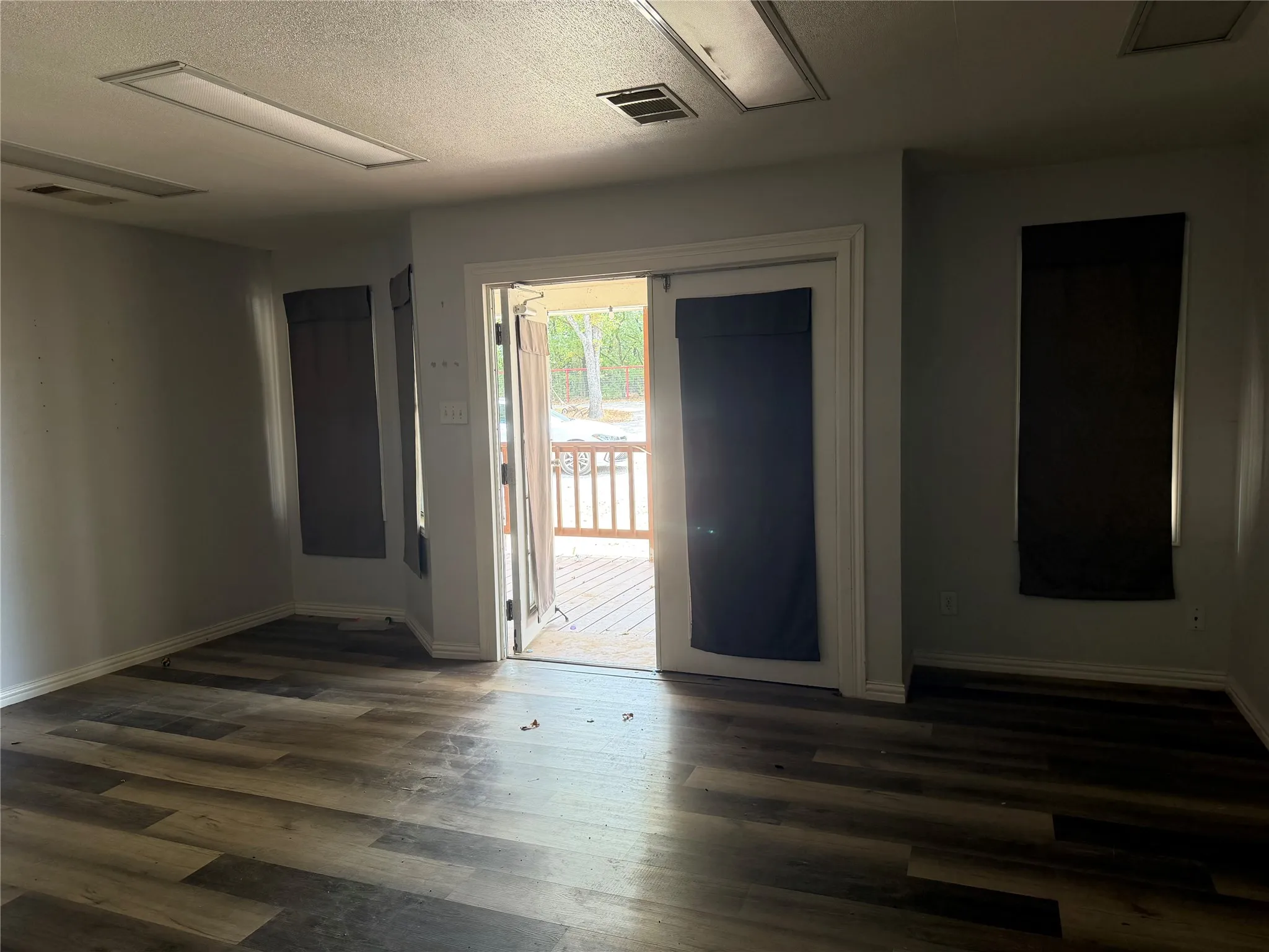Manufactured Home For Rent in Wise County , 619 private road 4369, Decatur, Texas 76234, 3 Bedroom, 2 Bathroom, Garage spaces, 1,400 Sqft, built in 1998, mls#21366853, Real Estate Agent in Decatur, Homes For Rent in Wise county, Homes For Rent in Decatur, Realtor in Decatur Texas, Real Estate Brokerage Independent Realty Texas, Luminita Cordes Realtor