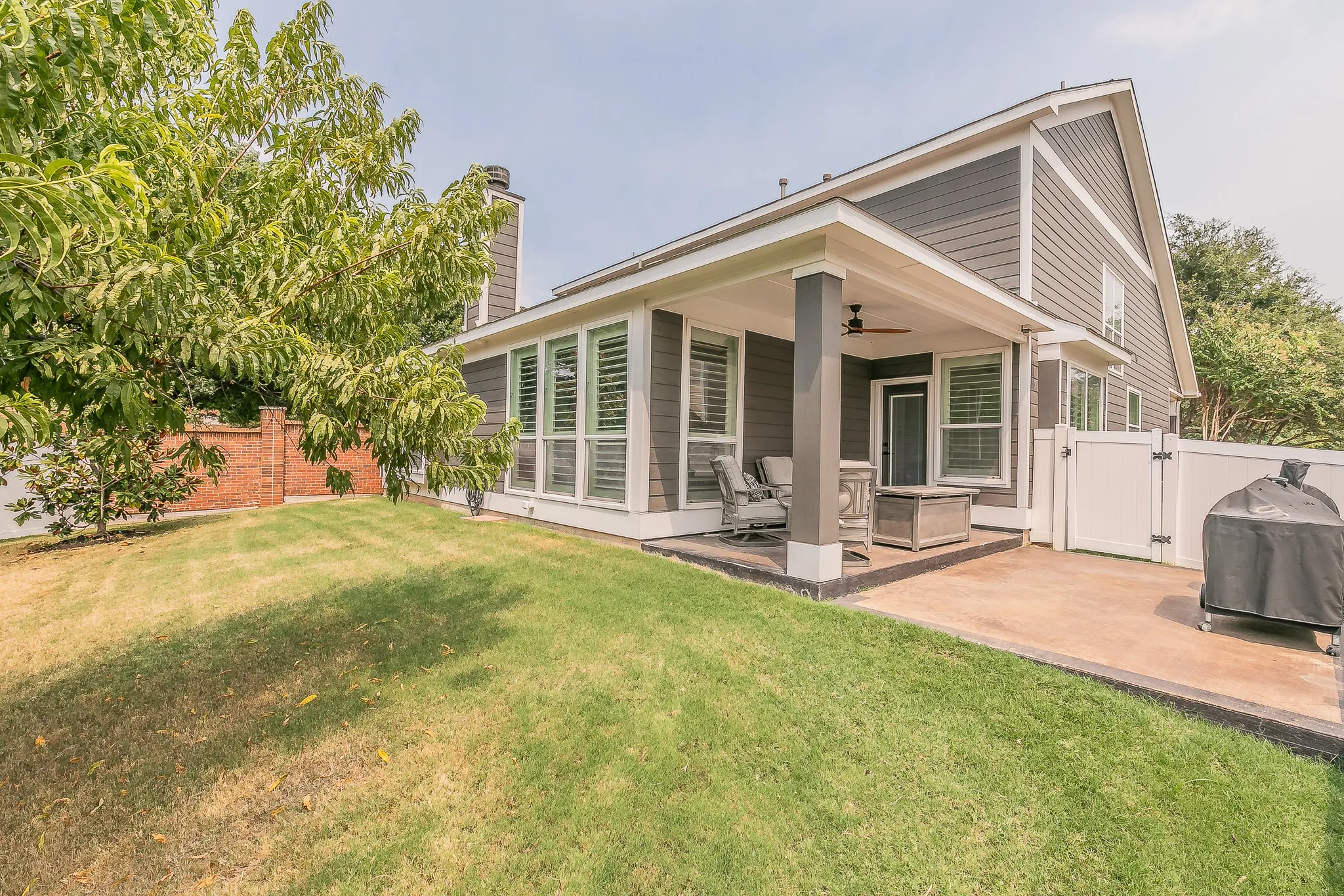 Single Family Residence For Sale in Tarrant County , 4904 Mccauley Drive, Fort Worth, Texas 76244, 5 Bedroom, 3 Bathroom, 2 Garage spaces, 2,576 Sqft, built in 2010, mls#21367842, Real Estate Agent in Fort Worth, Homes For Sale in Tarrant county, Homes For Sale in Fort Worth, Realtor in Fort Worth Texas, Real Estate Brokerage Independent Realty Texas, Luminita Cordes Realtor