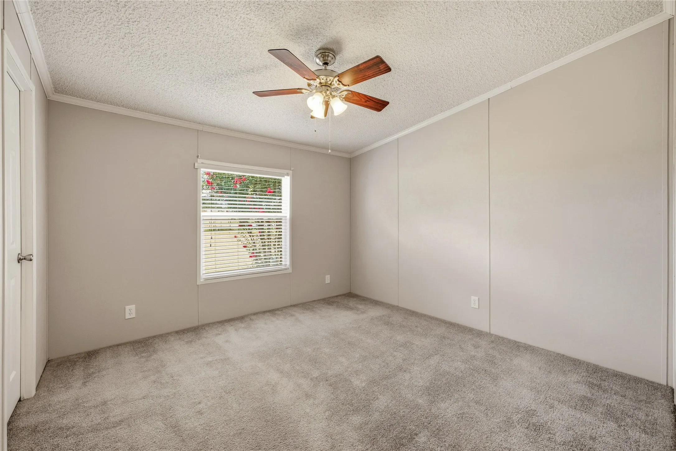 Mobile Home For Sale in Erath County , 1402 County Road 185, Stephenville, Texas 76401, 3 Bedroom, 2 Bathroom, Garage spaces, 1,352 Sqft, built in 2007, mls#21363413, Real Estate Agent in Stephenville, Homes For Sale in Erath county, Homes For Sale in Stephenville, Realtor in Stephenville Texas, Real Estate Brokerage Independent Realty Texas, Luminita Cordes Realtor