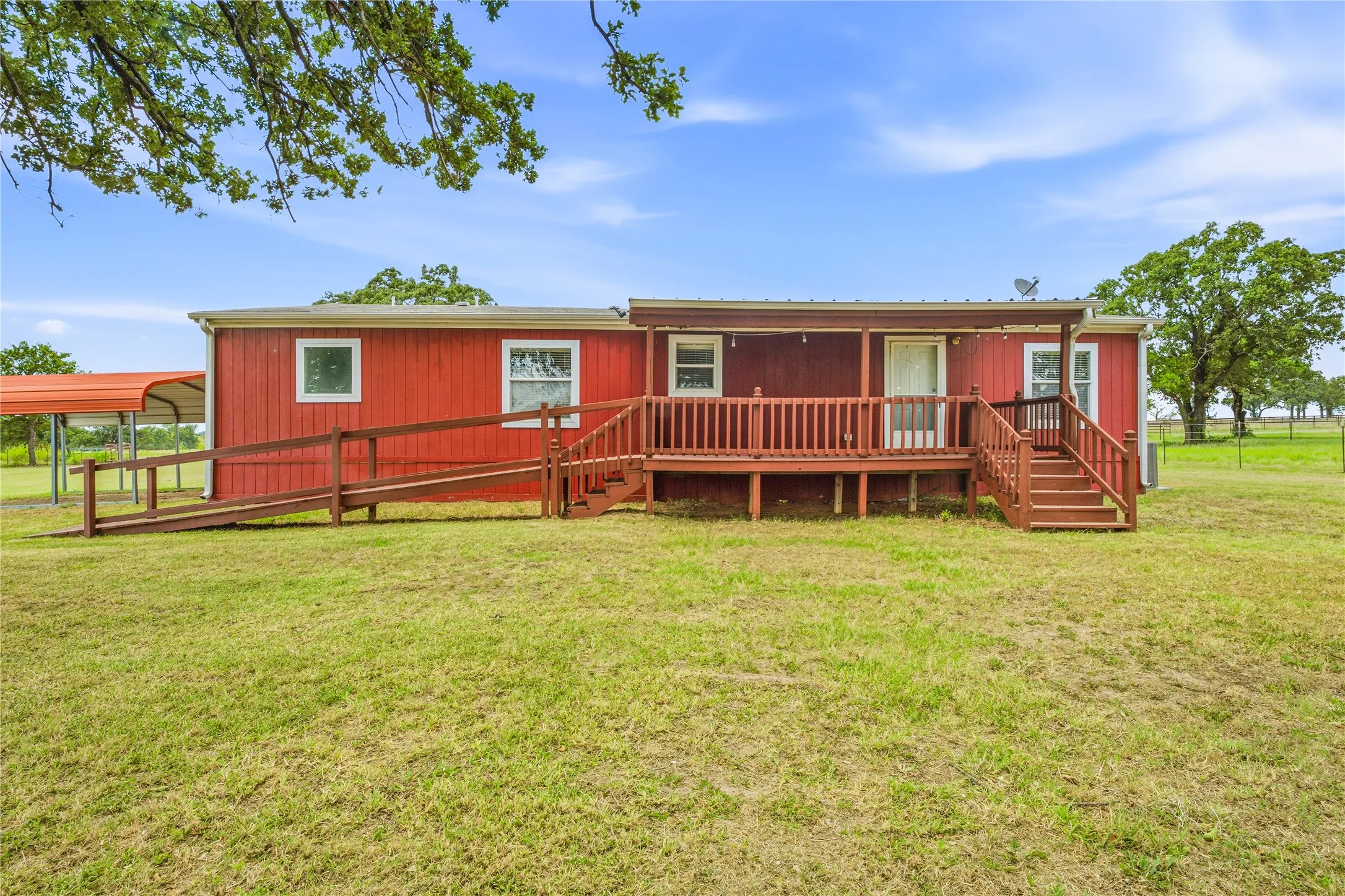 Mobile Home For Sale in Erath County , 1402 County Road 185, Stephenville, Texas 76401, 3 Bedroom, 2 Bathroom, Garage spaces, 1,352 Sqft, built in 2007, mls#21363413, Real Estate Agent in Stephenville, Homes For Sale in Erath county, Homes For Sale in Stephenville, Realtor in Stephenville Texas, Real Estate Brokerage Independent Realty Texas, Luminita Cordes Realtor