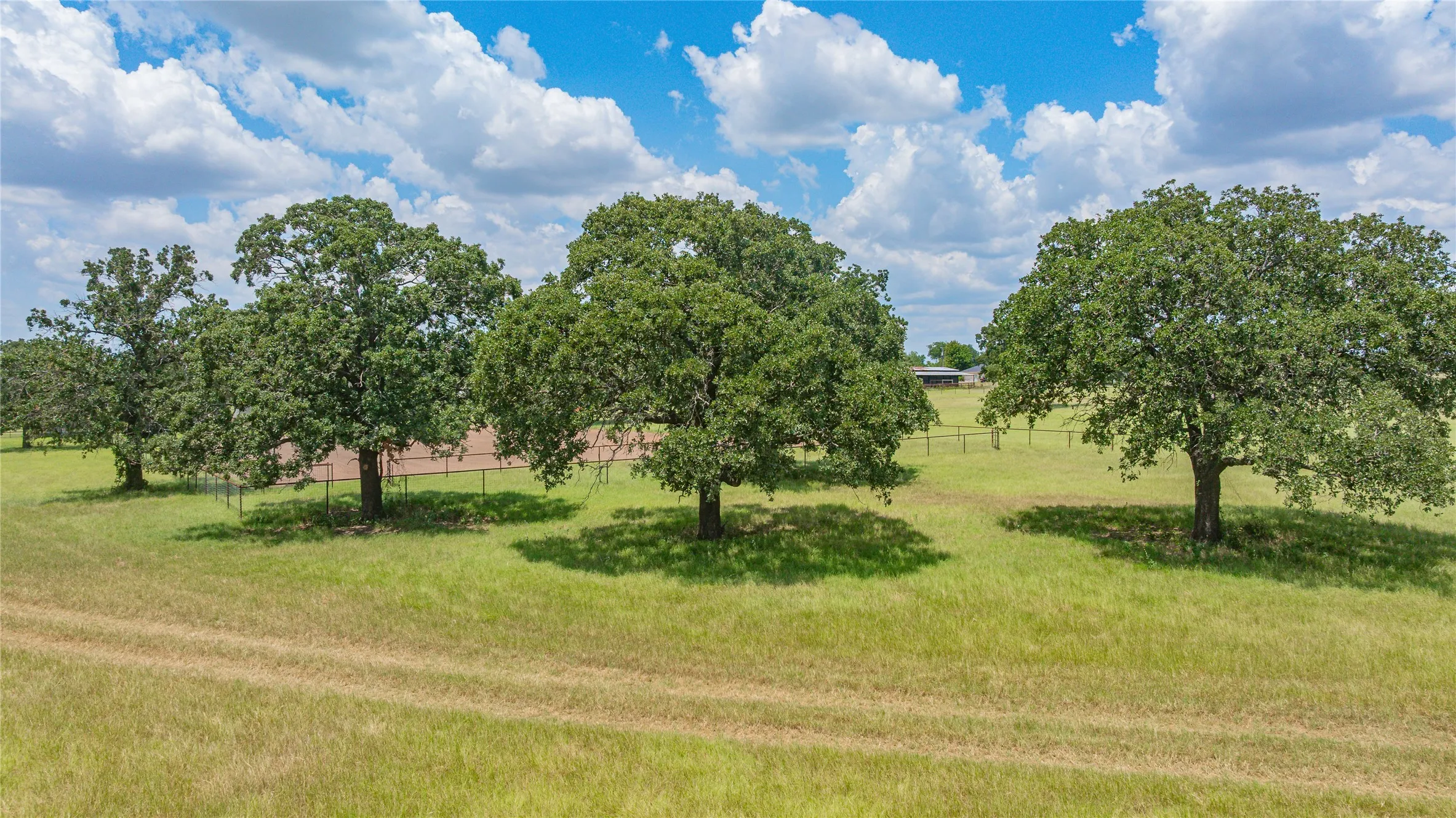 Mobile Home For Sale in Erath County , 1402 County Road 185, Stephenville, Texas 76401, 3 Bedroom, 2 Bathroom, Garage spaces, 1,352 Sqft, built in 2007, mls#21363413, Real Estate Agent in Stephenville, Homes For Sale in Erath county, Homes For Sale in Stephenville, Realtor in Stephenville Texas, Real Estate Brokerage Independent Realty Texas, Luminita Cordes Realtor