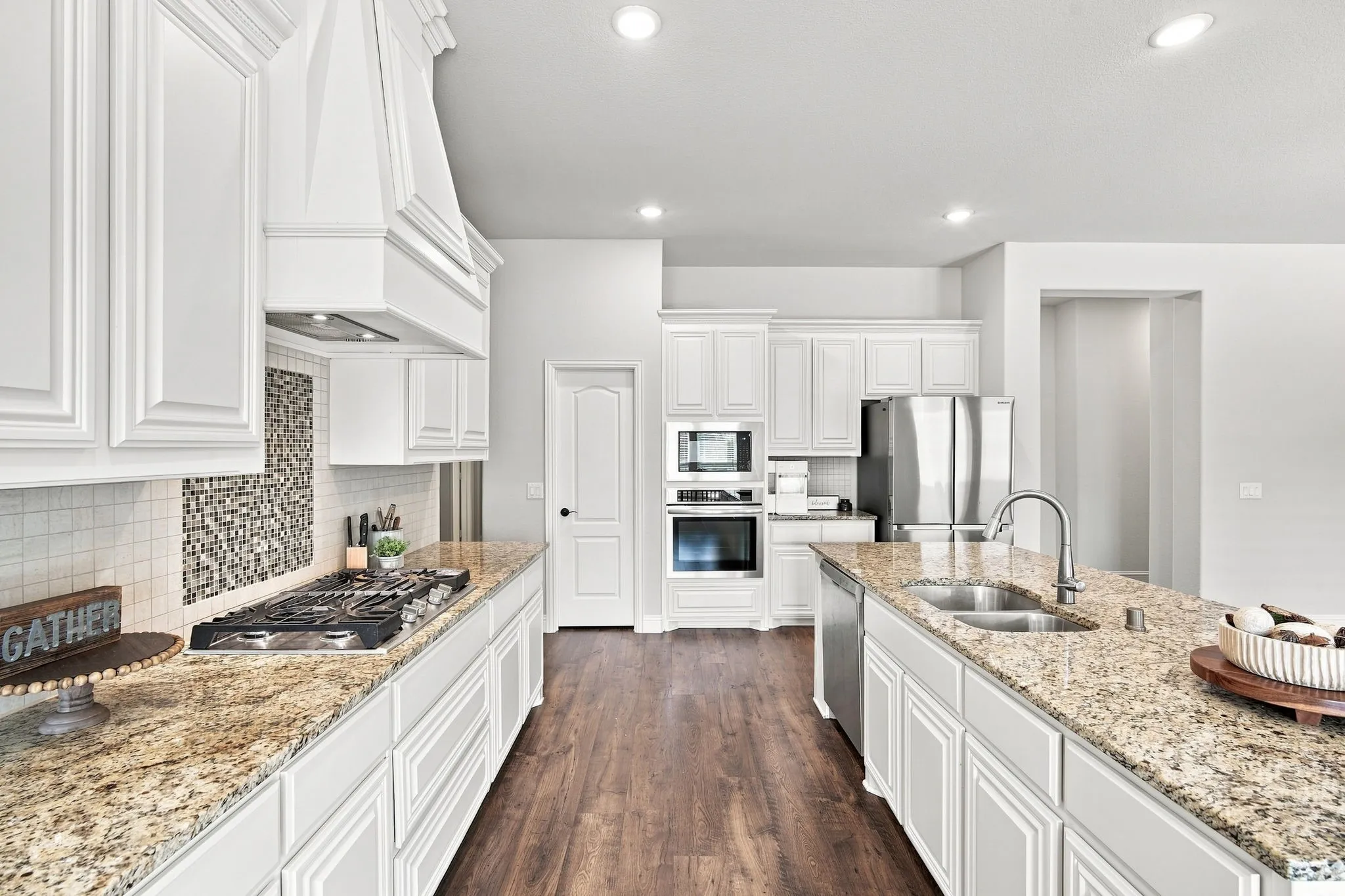 Plentiful storage, deep drawers for pots and pans and a large walk-in pantry
