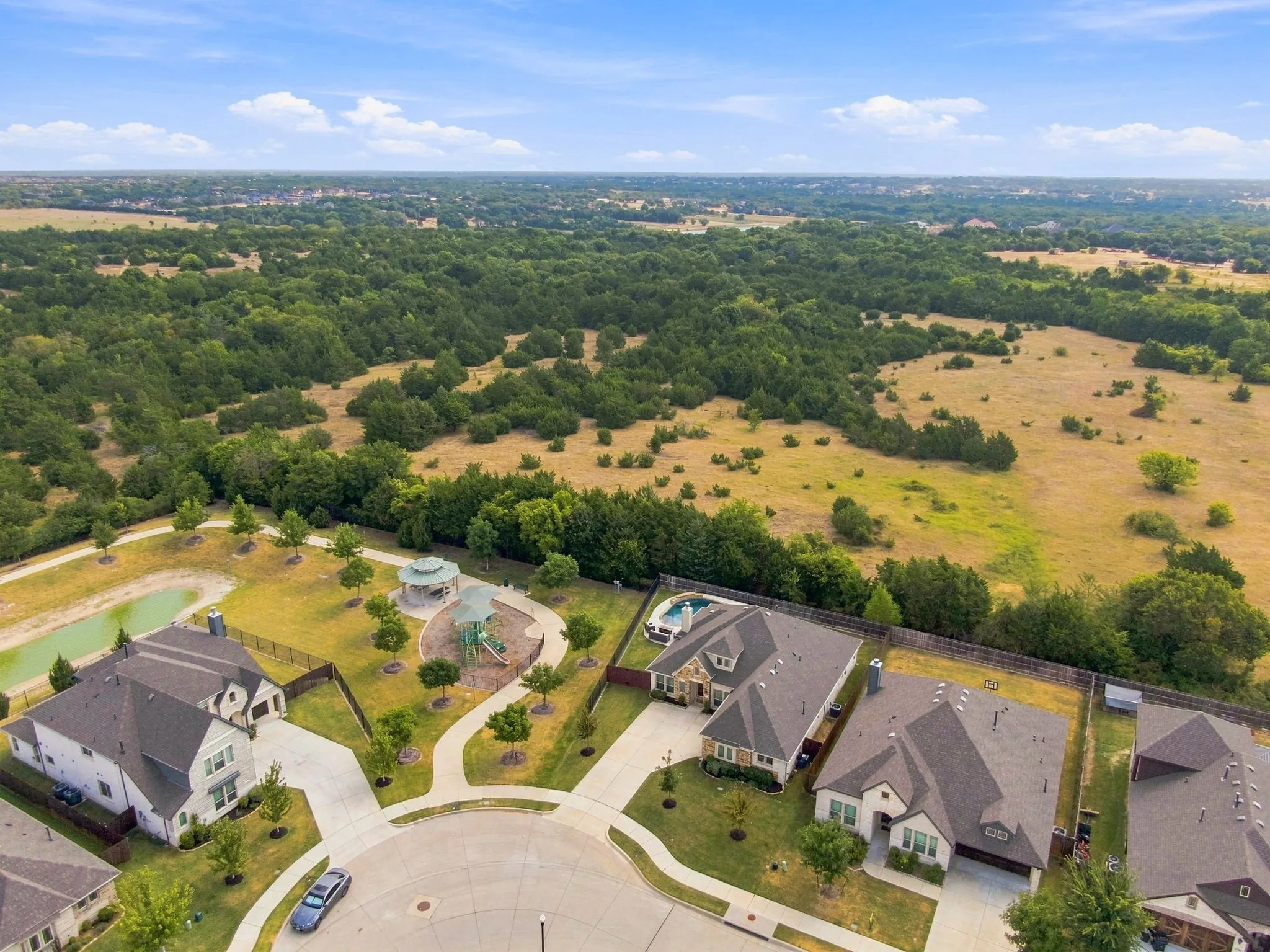 The location of this home gives you extra breathing room and zero cramped feelings