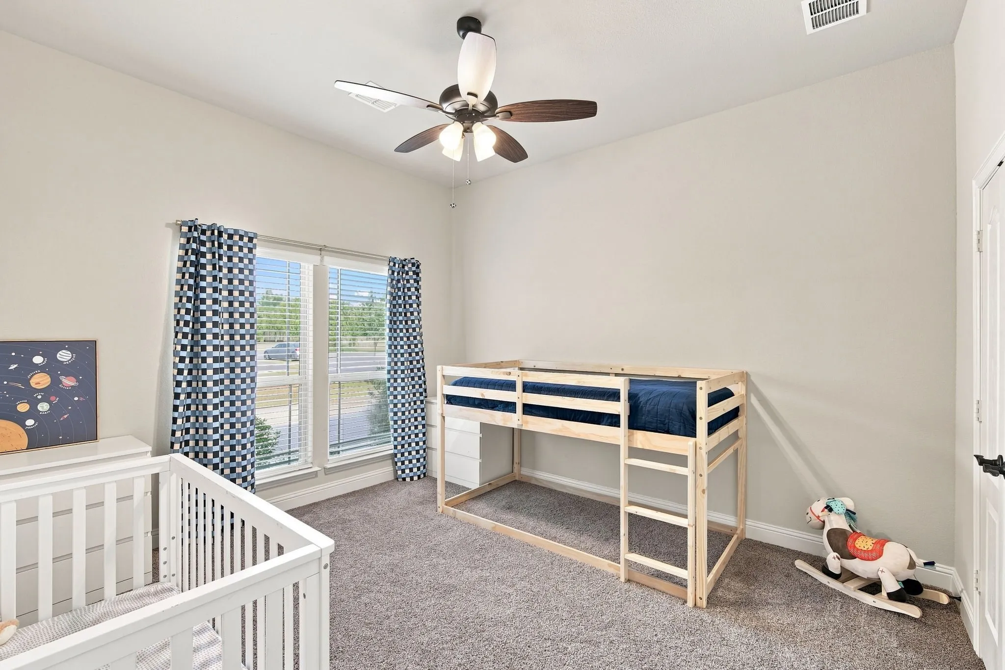 Well-sized bedrooms allow for flexible setup