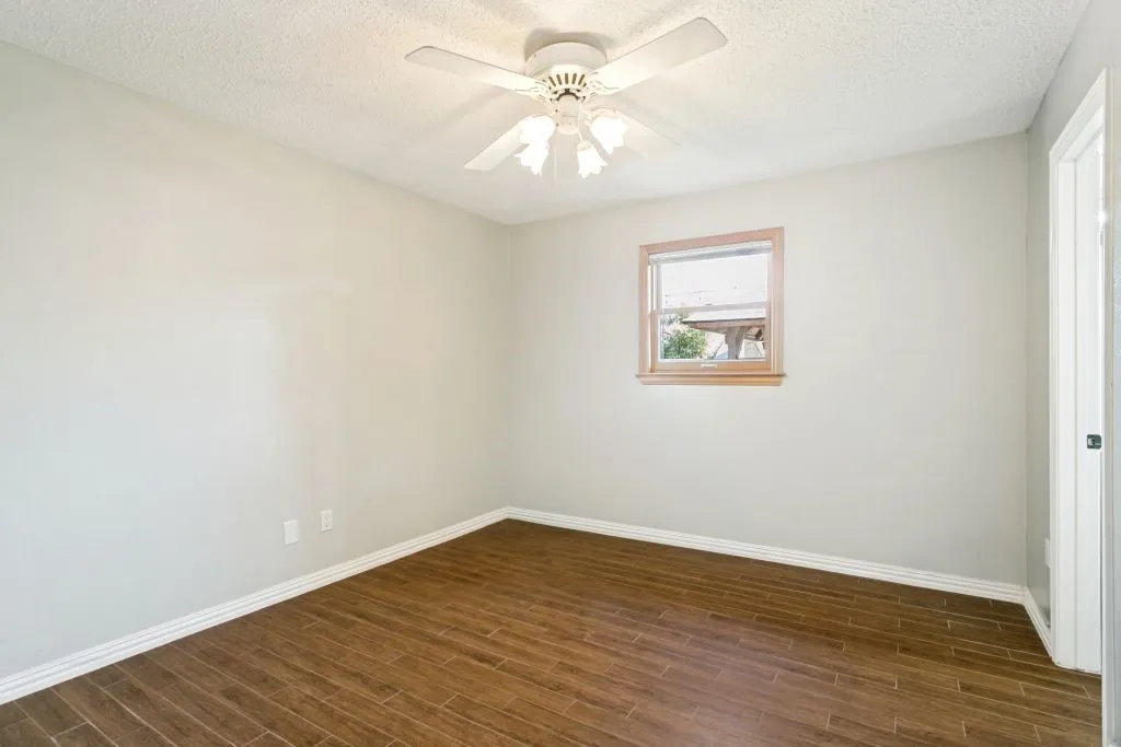 Single Family Residence For Sale in Tarrant County , 409 Brian Drive, Keller, Texas 76248, 3 Bedroom, 2 Bathroom, 2 Garage spaces, 1,503 Sqft, built in 1976, mls#21369936, Real Estate Agent in Keller, Homes For Sale in Tarrant county, Homes For Sale in Keller, Realtor in Keller Texas, Real Estate Brokerage Independent Realty Texas, Luminita Cordes Realtor