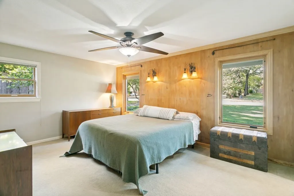 Single Family Residence For Sale in Tarrant County , 409 Brian Drive, Keller, Texas 76248, 3 Bedroom, 2 Bathroom, 2 Garage spaces, 1,503 Sqft, built in 1976, mls#21369936, Real Estate Agent in Keller, Homes For Sale in Tarrant county, Homes For Sale in Keller, Realtor in Keller Texas, Real Estate Brokerage Independent Realty Texas, Luminita Cordes Realtor