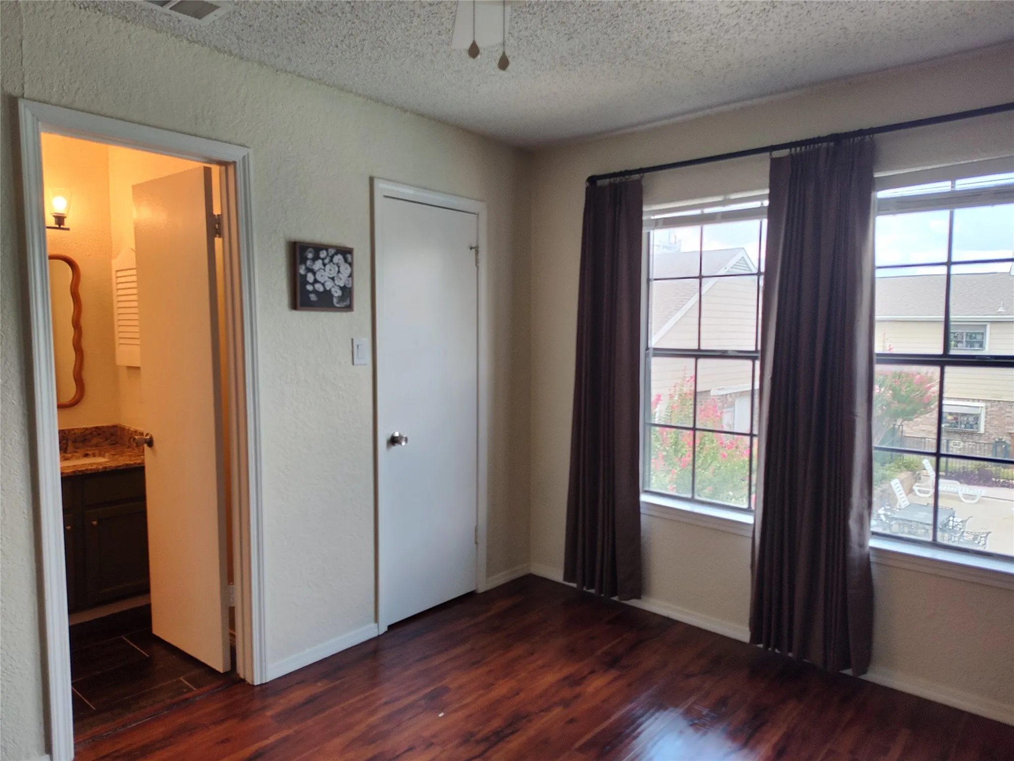 Condominium For Sale in Collin County , 4748 Old Bent Tree Lane 2308, Dallas, Texas 75287, 2 Bedroom, 2 Bathroom, Garage spaces, 1,002 Sqft, built in 1985, mls#21369950, Real Estate Agent in Dallas, Homes For Sale in Collin county, Homes For Sale in Dallas, Realtor in Dallas Texas, Real Estate Brokerage Independent Realty Texas, Luminita Cordes Realtor