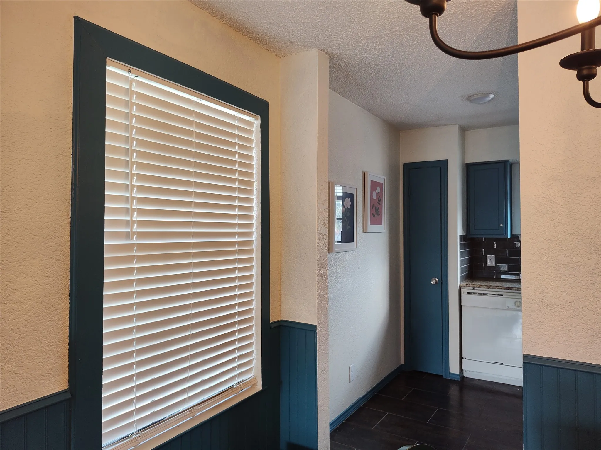 Condominium For Sale in Collin County , 4748 Old Bent Tree Lane 2308, Dallas, Texas 75287, 2 Bedroom, 2 Bathroom, Garage spaces, 1,002 Sqft, built in 1985, mls#21369950, Real Estate Agent in Dallas, Homes For Sale in Collin county, Homes For Sale in Dallas, Realtor in Dallas Texas, Real Estate Brokerage Independent Realty Texas, Luminita Cordes Realtor