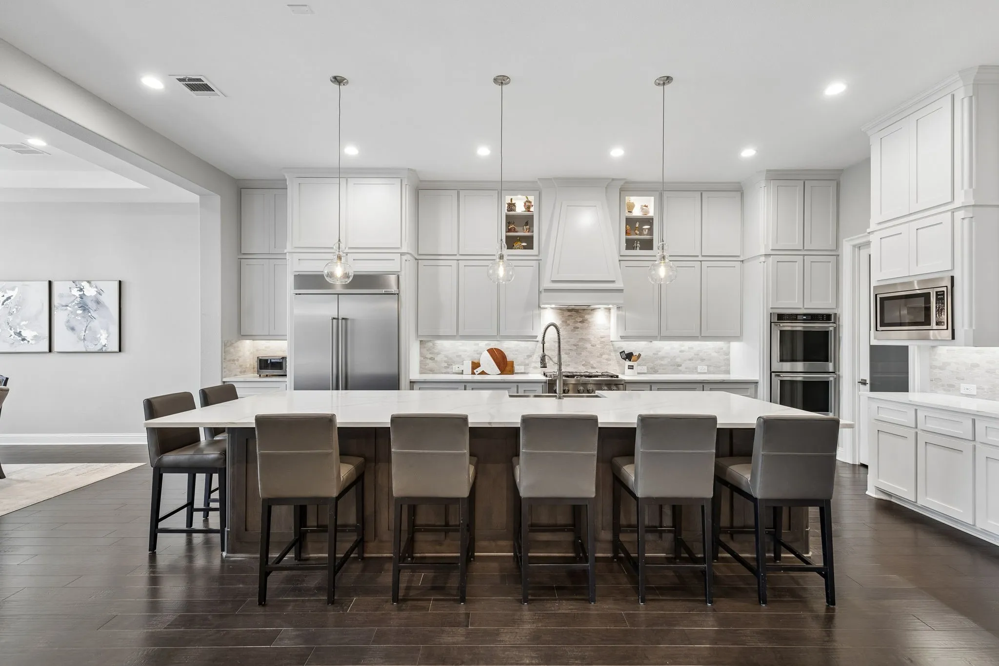 Single Family Residence For Sale in Parker County , 2164 Domingo Drive, Fort Worth, Texas 76008, 4 Bedroom, 5 Bathroom, 3 Garage spaces, 4,152 Sqft, built in 2021, mls#21368804, Real Estate Agent in Fort Worth, Homes For Sale in Parker county, Homes For Sale in Fort Worth, Realtor in Fort Worth Texas, Real Estate Brokerage Independent Realty Texas, Luminita Cordes Realtor