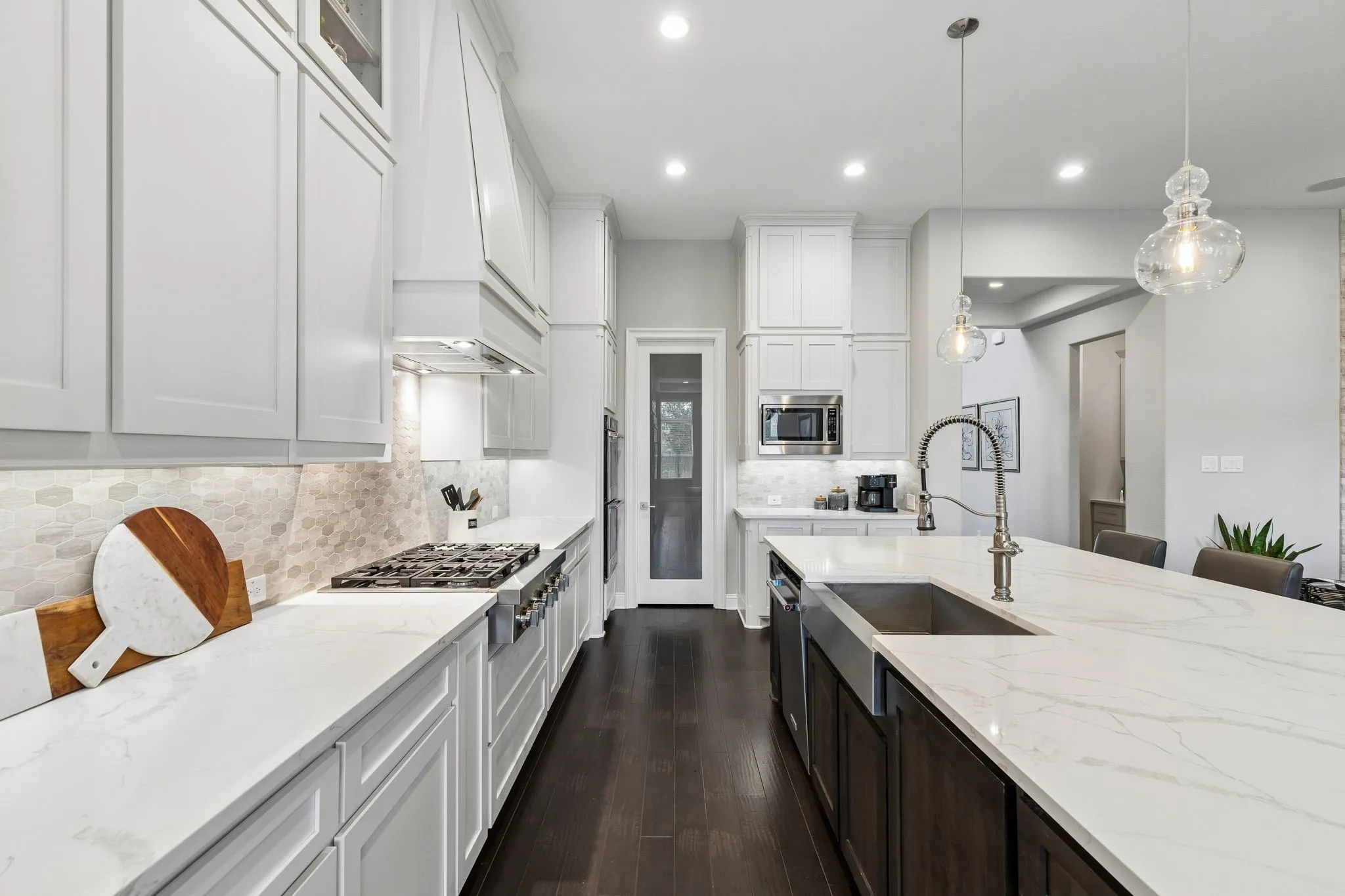 High end finishes and upgrades galore