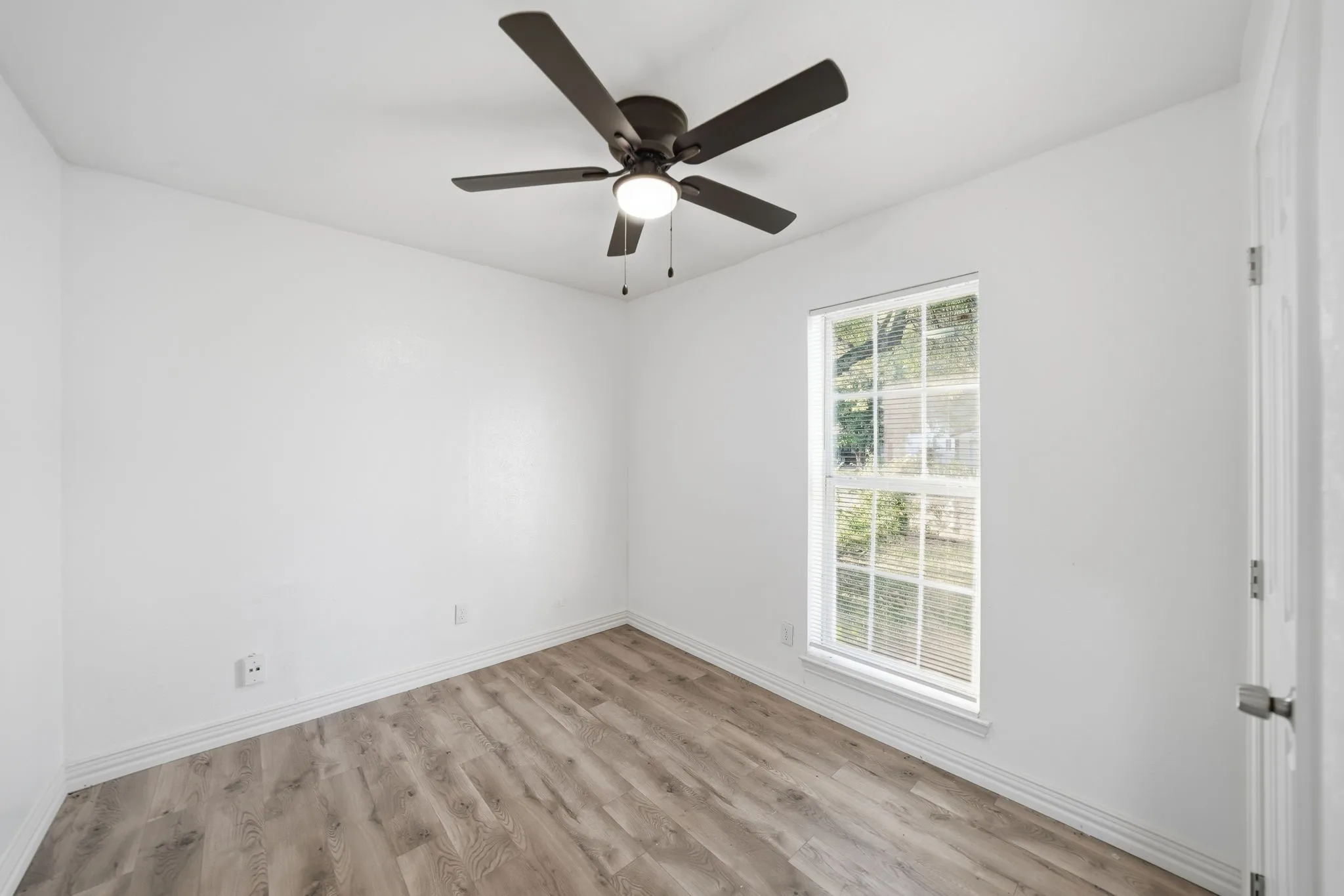 Single Family Residence For Rent in Dallas County , 10124 Shayna Drive, Dallas, Texas 75217, 4 Bedroom, 2 Bathroom, Garage spaces, 1,378 Sqft, built in 1971, mls#21369953, Real Estate Agent in Dallas, Homes For Rent in Dallas county, Homes For Rent in Dallas, Realtor in Dallas Texas, Real Estate Brokerage Independent Realty Texas, Luminita Cordes Realtor