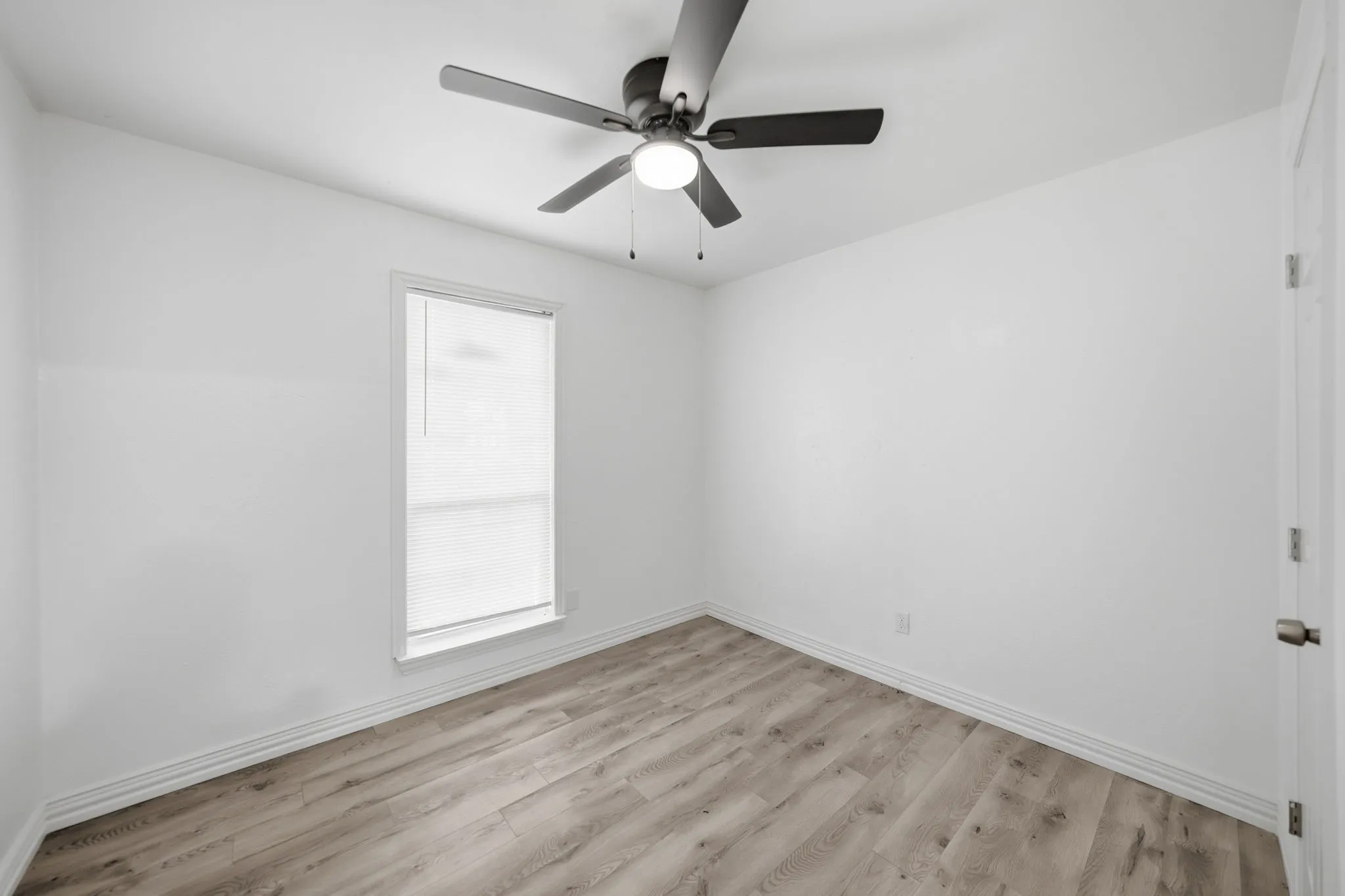Single Family Residence For Rent in Dallas County , 10124 Shayna Drive, Dallas, Texas 75217, 4 Bedroom, 2 Bathroom, Garage spaces, 1,378 Sqft, built in 1971, mls#21369953, Real Estate Agent in Dallas, Homes For Rent in Dallas county, Homes For Rent in Dallas, Realtor in Dallas Texas, Real Estate Brokerage Independent Realty Texas, Luminita Cordes Realtor