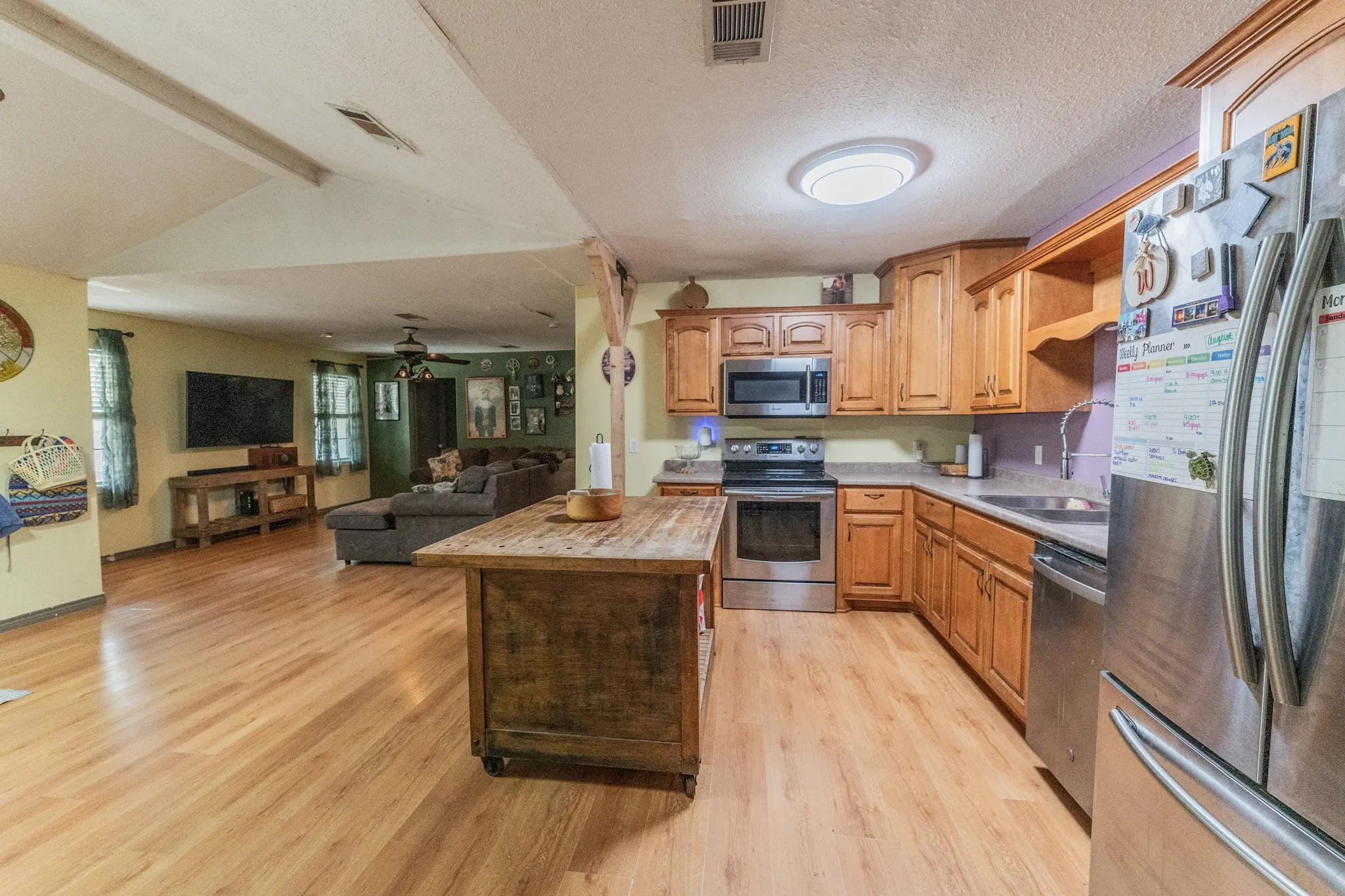 Single Family Residence For Sale in Hopkins County , 345 County Road 1158, Brashear, Texas 75420, 4 Bedroom, 2 Bathroom, Garage spaces, 1,824 Sqft, built in 1990, mls#21369649, Real Estate Agent in Brashear, Homes For Sale in Hopkins county, Homes For Sale in Brashear, Realtor in Brashear Texas, Real Estate Brokerage Independent Realty Texas, Luminita Cordes Realtor