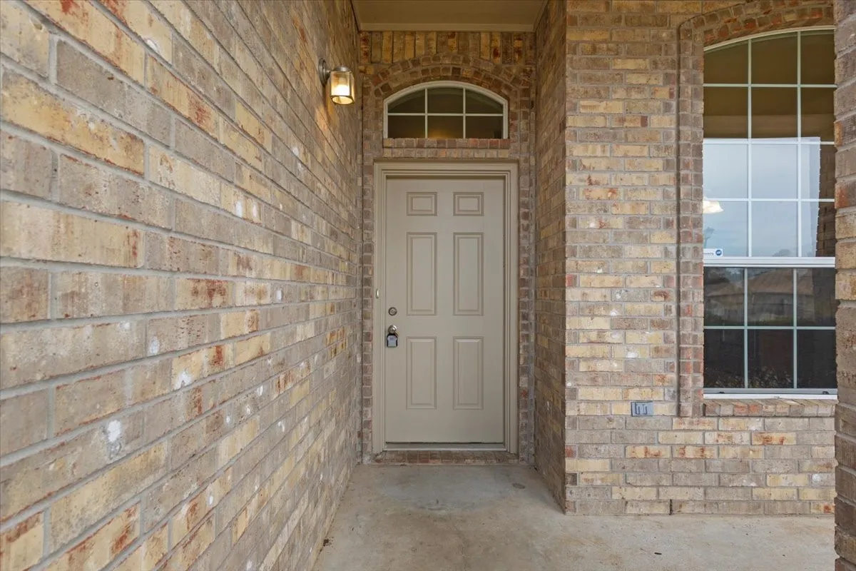 Single Family Residence For Sale in Smith County , 386 Molly Lane, Lindale, Texas 75771, 4 Bedroom, 2 Bathroom, 2 Garage spaces, 1,854 Sqft, built in 2007, mls#21369957, Real Estate Agent in Lindale, Homes For Sale in Smith county, Homes For Sale in Lindale, Realtor in Lindale Texas, Real Estate Brokerage Independent Realty Texas, Luminita Cordes Realtor