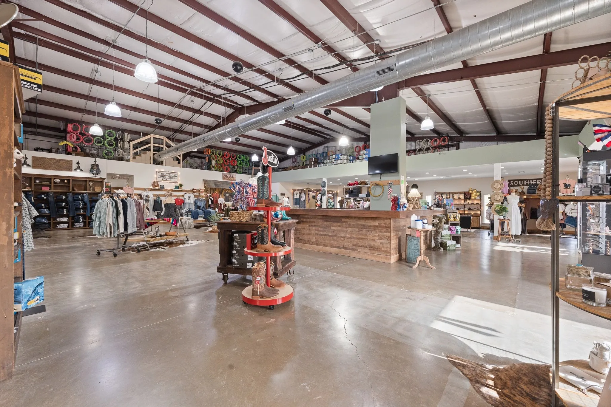 Retail For Sale in Johnson County , 6100 S Interstate 35W W, Alvarado, Texas 76009, 0, 0, Garage spaces, 0 Sqft, built in 1999, mls#21369918, Real Estate Agent in Alvarado, Homes For Sale in Johnson county, Homes For Sale in Alvarado, Realtor in Alvarado Texas, Real Estate Brokerage Independent Realty Texas, Luminita Cordes Realtor