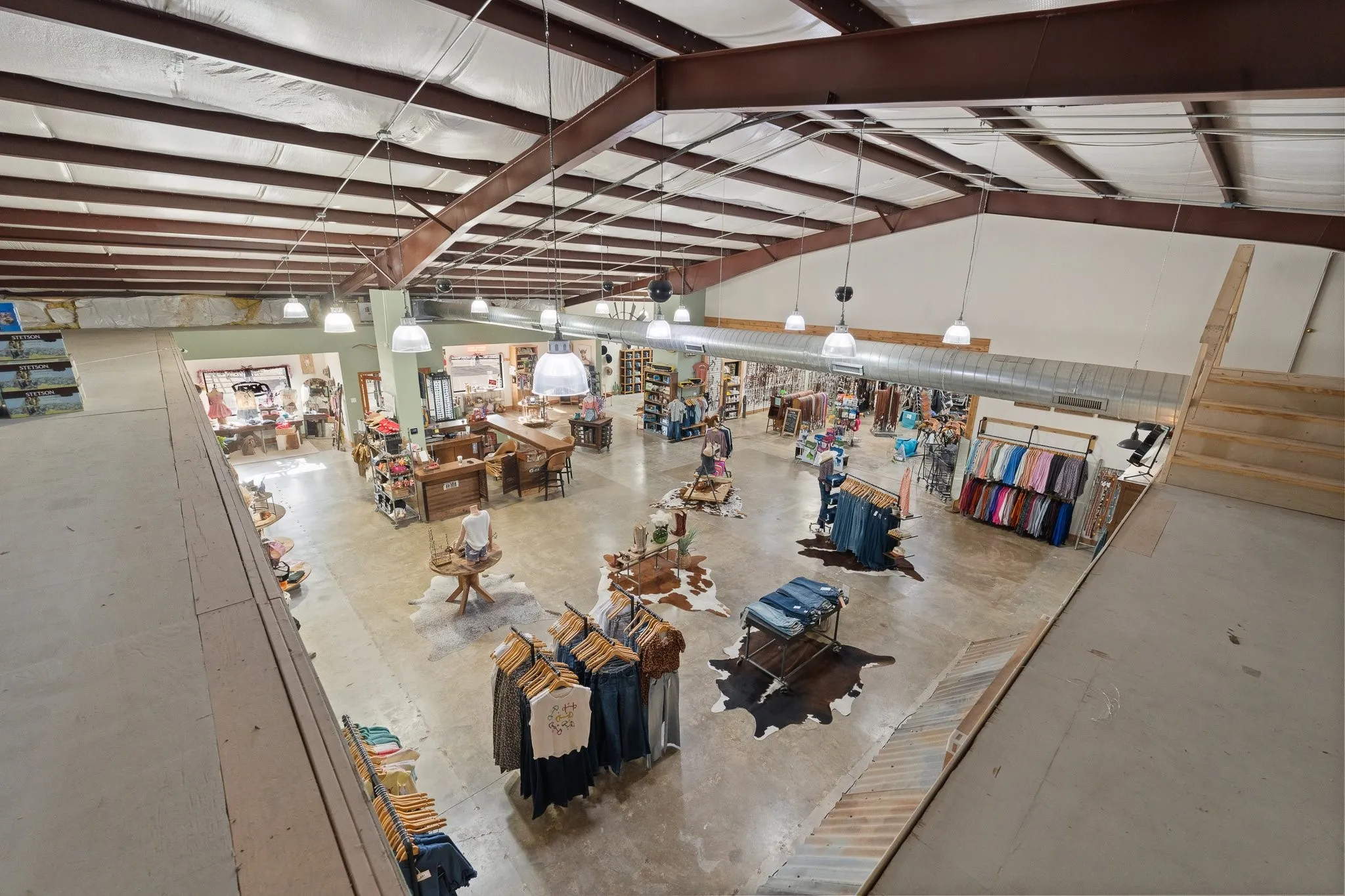 Retail For Sale in Johnson County , 6100 S Interstate 35W W, Alvarado, Texas 76009, 0, 0, Garage spaces, 0 Sqft, built in 1999, mls#21369918, Real Estate Agent in Alvarado, Homes For Sale in Johnson county, Homes For Sale in Alvarado, Realtor in Alvarado Texas, Real Estate Brokerage Independent Realty Texas, Luminita Cordes Realtor