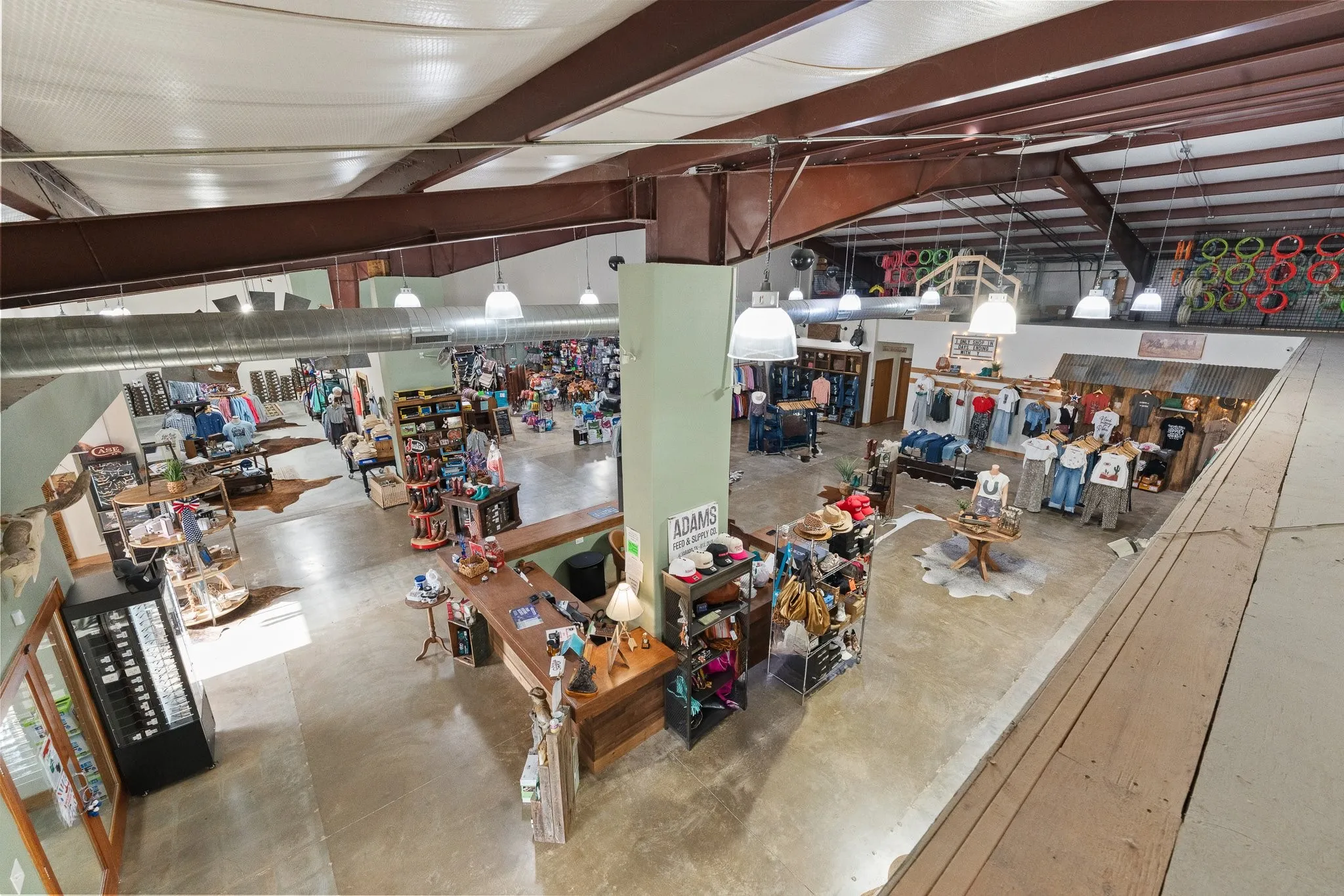 Retail For Sale in Johnson County , 6100 S Interstate 35W W, Alvarado, Texas 76009, 0, 0, Garage spaces, 0 Sqft, built in 1999, mls#21369918, Real Estate Agent in Alvarado, Homes For Sale in Johnson county, Homes For Sale in Alvarado, Realtor in Alvarado Texas, Real Estate Brokerage Independent Realty Texas, Luminita Cordes Realtor
