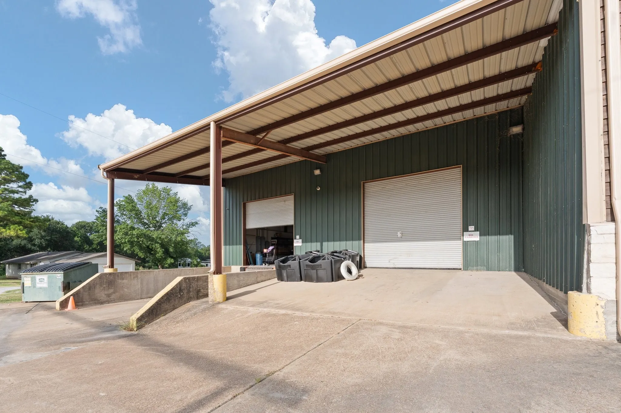 Retail For Sale in Johnson County , 6100 S Interstate 35W W, Alvarado, Texas 76009, 0, 0, Garage spaces, 0 Sqft, built in 1999, mls#21369918, Real Estate Agent in Alvarado, Homes For Sale in Johnson county, Homes For Sale in Alvarado, Realtor in Alvarado Texas, Real Estate Brokerage Independent Realty Texas, Luminita Cordes Realtor