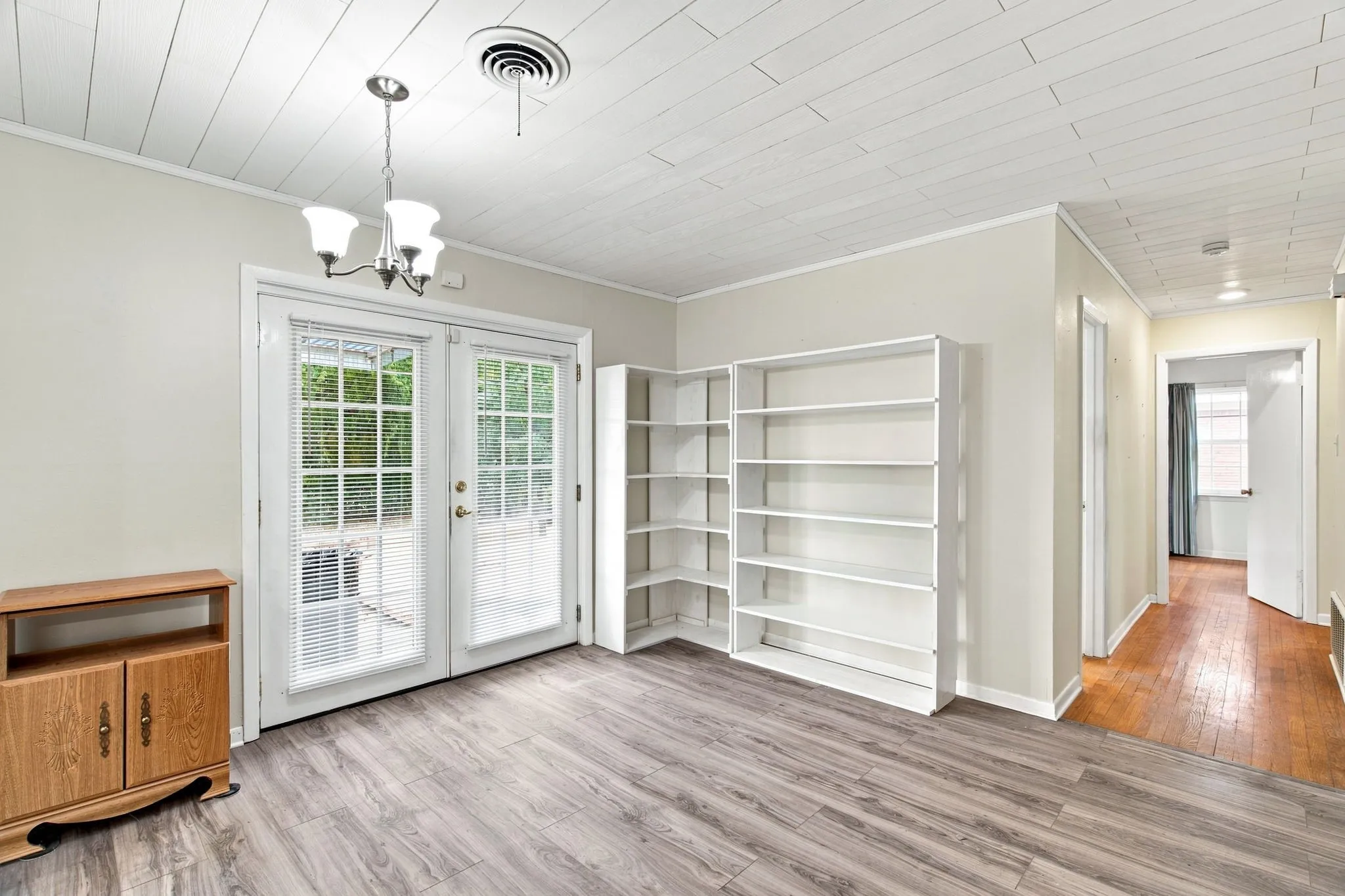 Dining Area of 300 Parkwood Place, Lewisville, TX in Lakeland Terrace