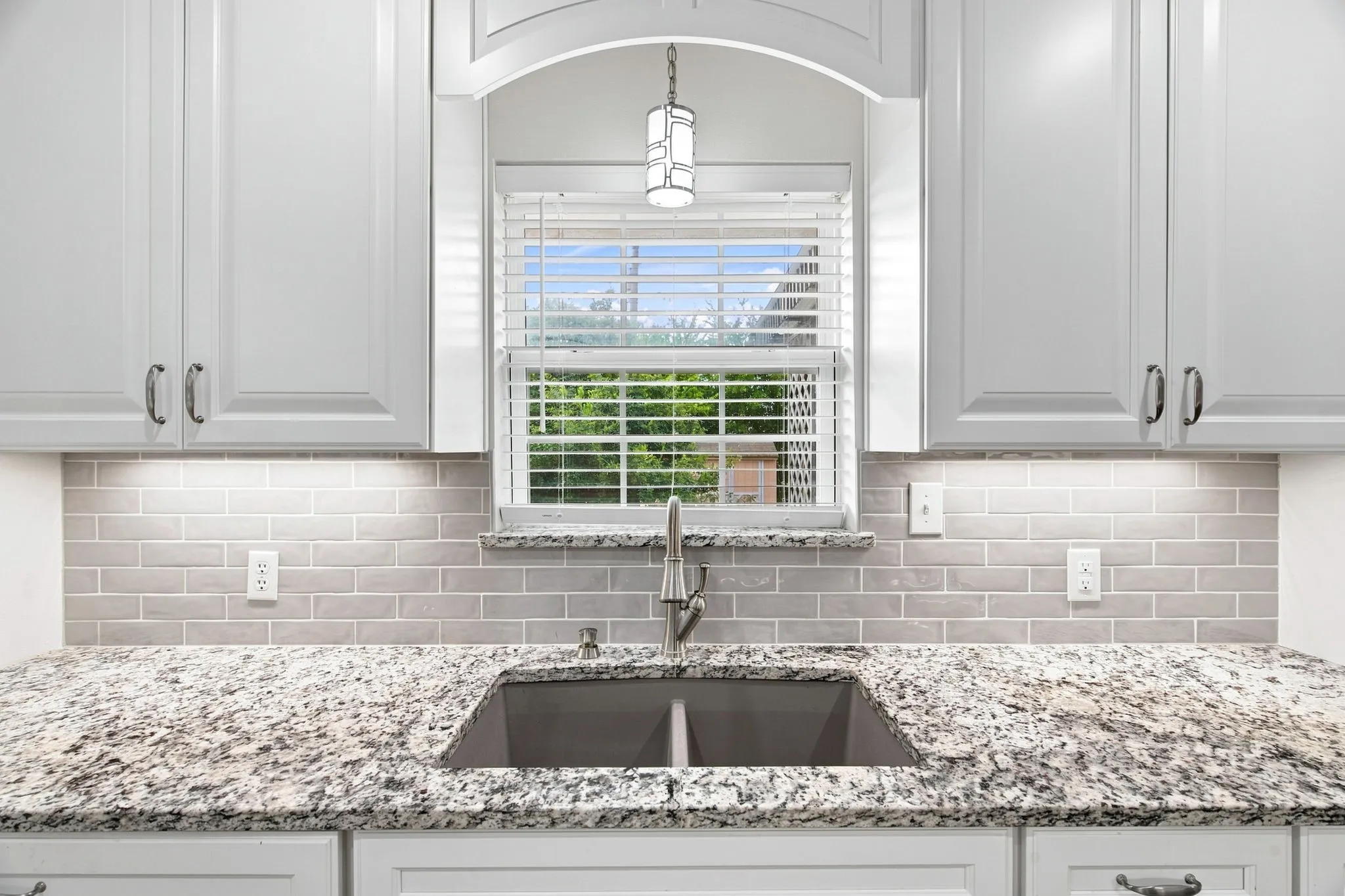 Kitchen of 300 Parkwood Place, Lewisville, TX in Lakeland Terrace