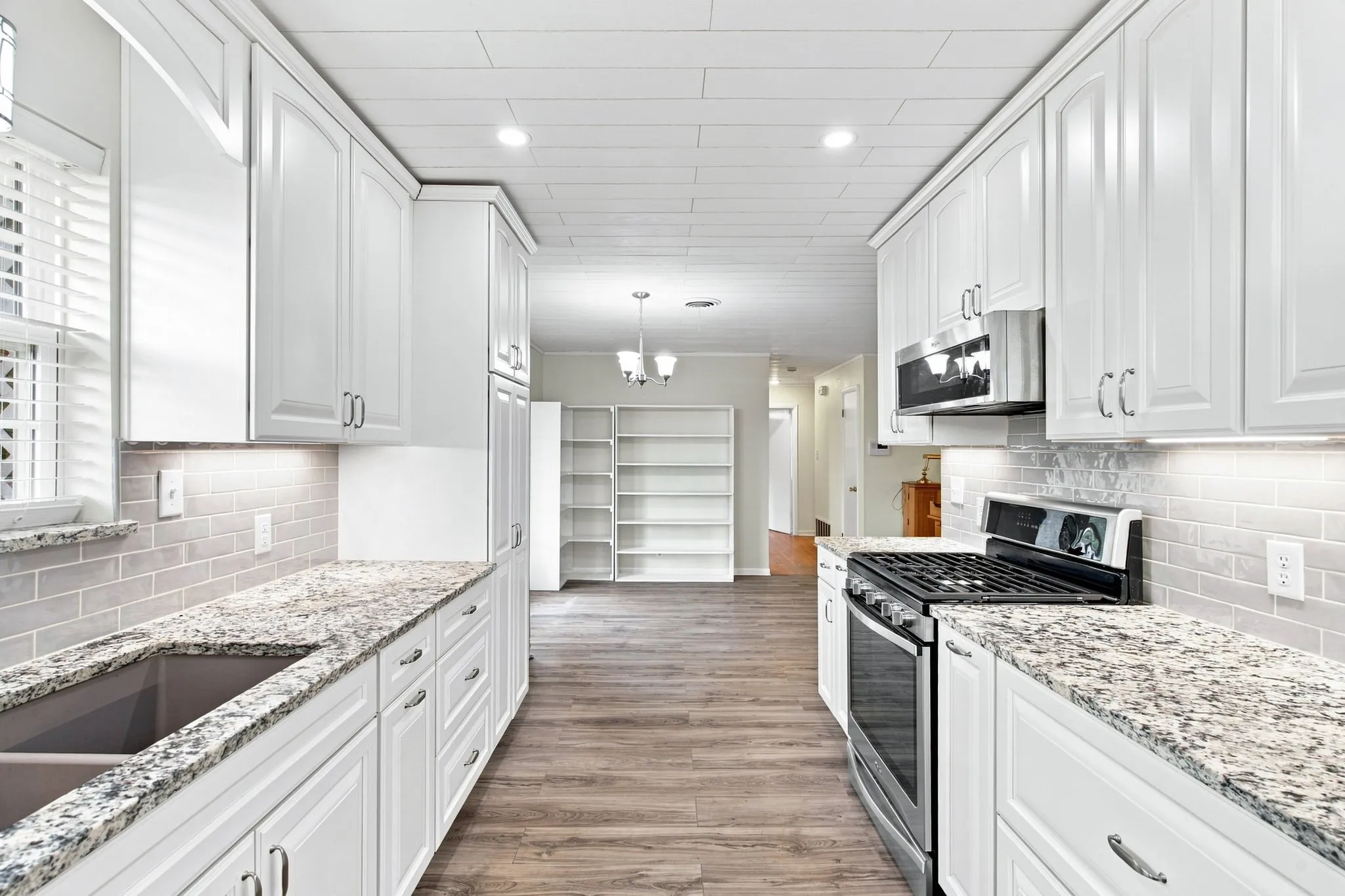 Kitchen of 300 Parkwood Place, Lewisville, TX in Lakeland Terrace