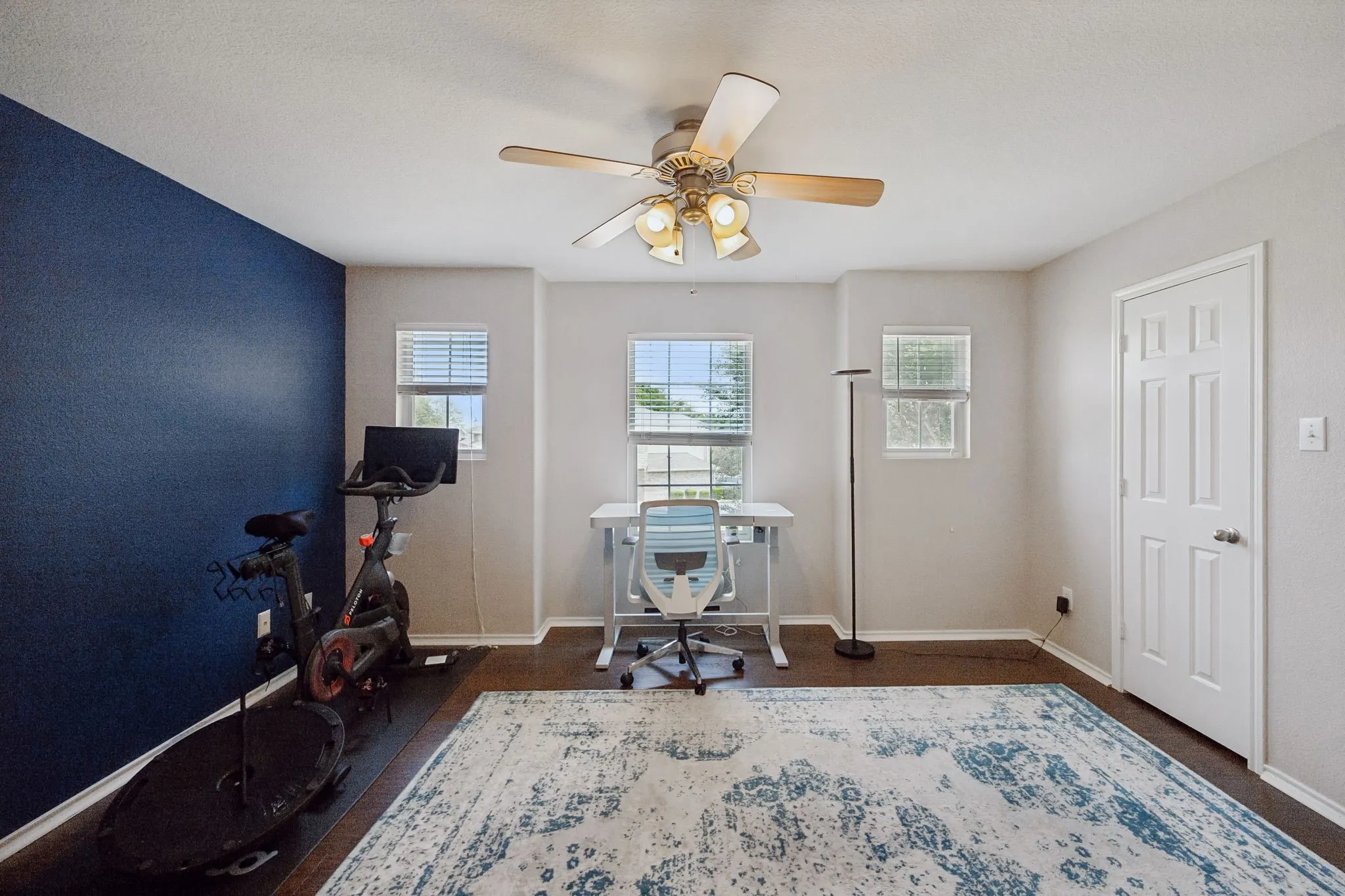 Townhouse For Sale in Collin County , 5351 Crimson Oaks Drive, Frisco, Texas 75035, 3 Bedroom, 3 Bathroom, 2 Garage spaces, 1,769 Sqft, built in 2005, mls#21368665, Real Estate Agent in Frisco, Homes For Sale in Collin county, Homes For Sale in Frisco, Realtor in Frisco Texas, Real Estate Brokerage Independent Realty Texas, Luminita Cordes Realtor