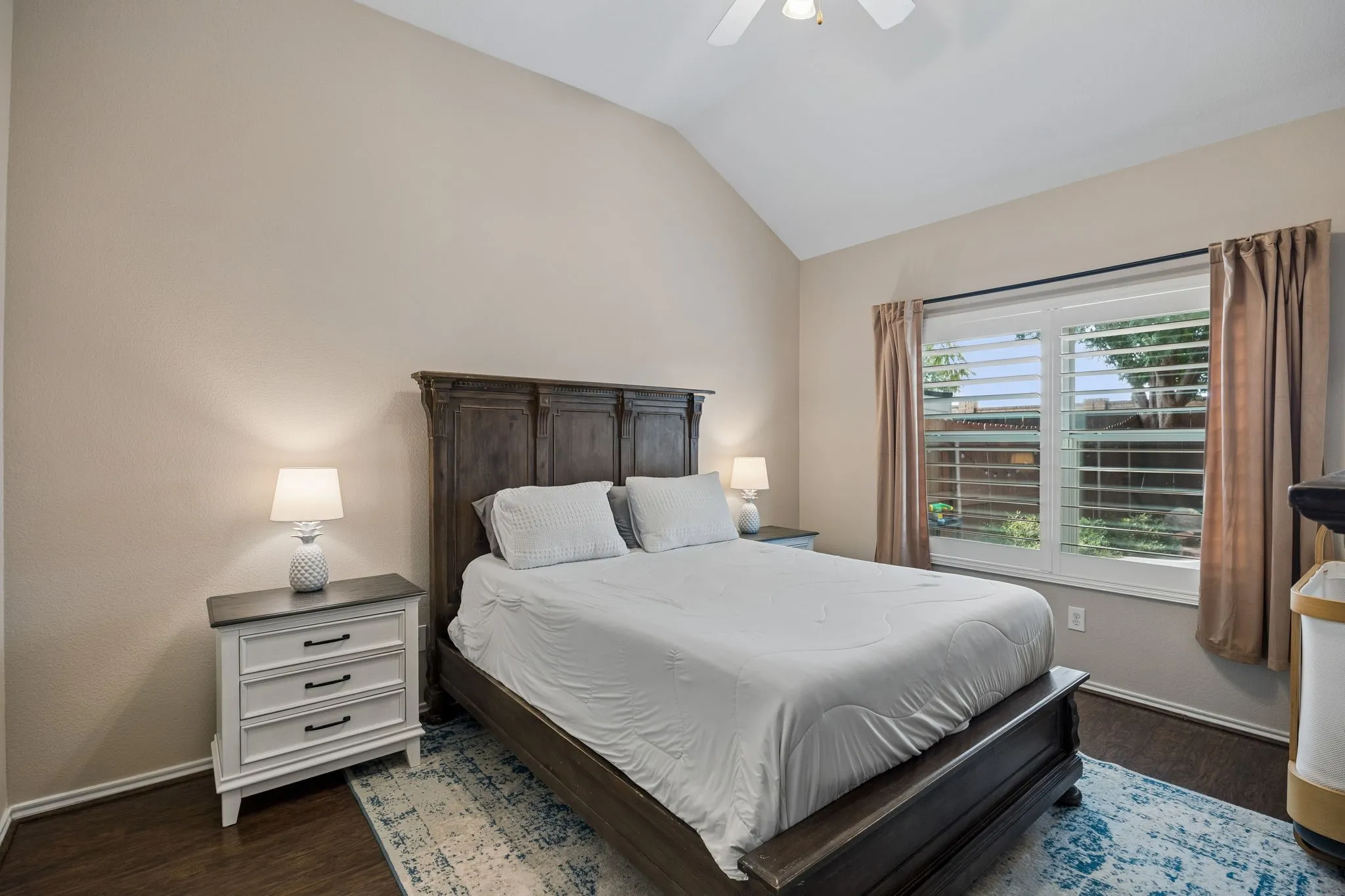 Townhouse For Sale in Collin County , 5351 Crimson Oaks Drive, Frisco, Texas 75035, 3 Bedroom, 3 Bathroom, 2 Garage spaces, 1,769 Sqft, built in 2005, mls#21368665, Real Estate Agent in Frisco, Homes For Sale in Collin county, Homes For Sale in Frisco, Realtor in Frisco Texas, Real Estate Brokerage Independent Realty Texas, Luminita Cordes Realtor