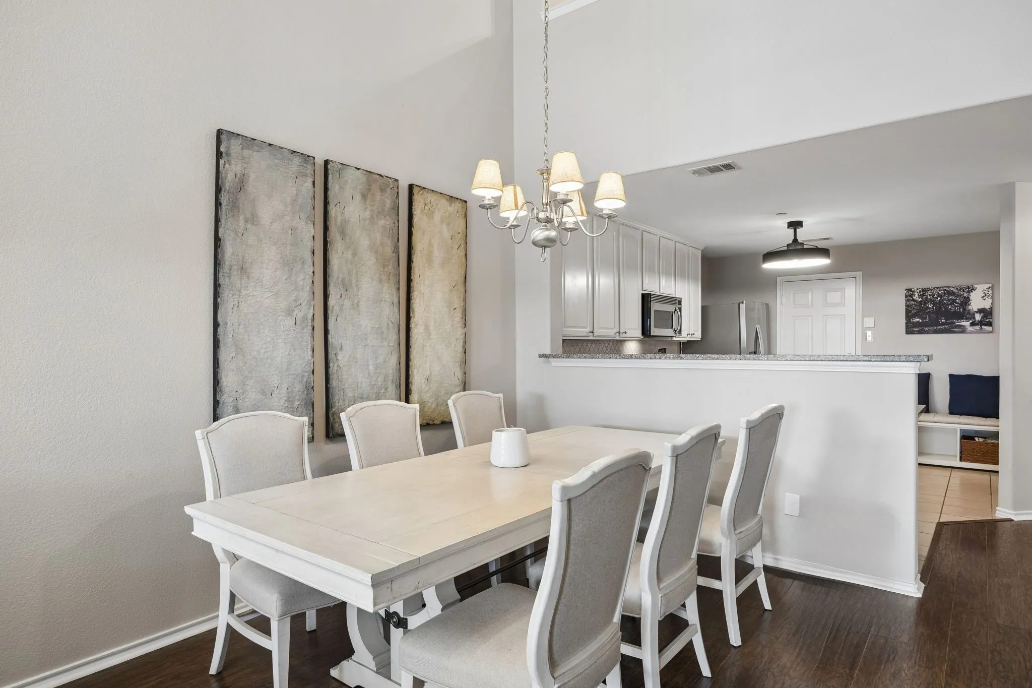 Townhouse For Sale in Collin County , 5351 Crimson Oaks Drive, Frisco, Texas 75035, 3 Bedroom, 3 Bathroom, 2 Garage spaces, 1,769 Sqft, built in 2005, mls#21368665, Real Estate Agent in Frisco, Homes For Sale in Collin county, Homes For Sale in Frisco, Realtor in Frisco Texas, Real Estate Brokerage Independent Realty Texas, Luminita Cordes Realtor